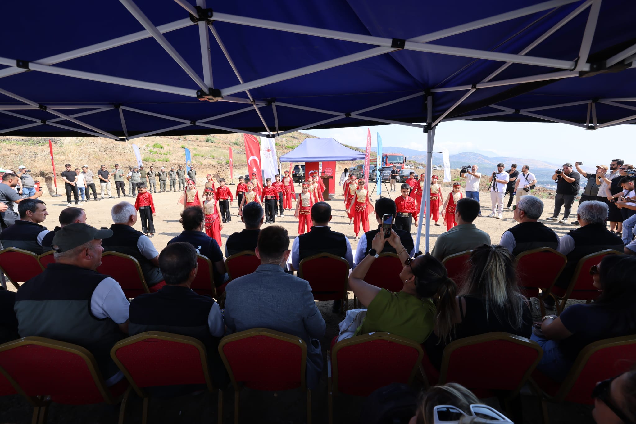 HATAY’DA FİDANLAR TOPRAKLA BULUŞTU