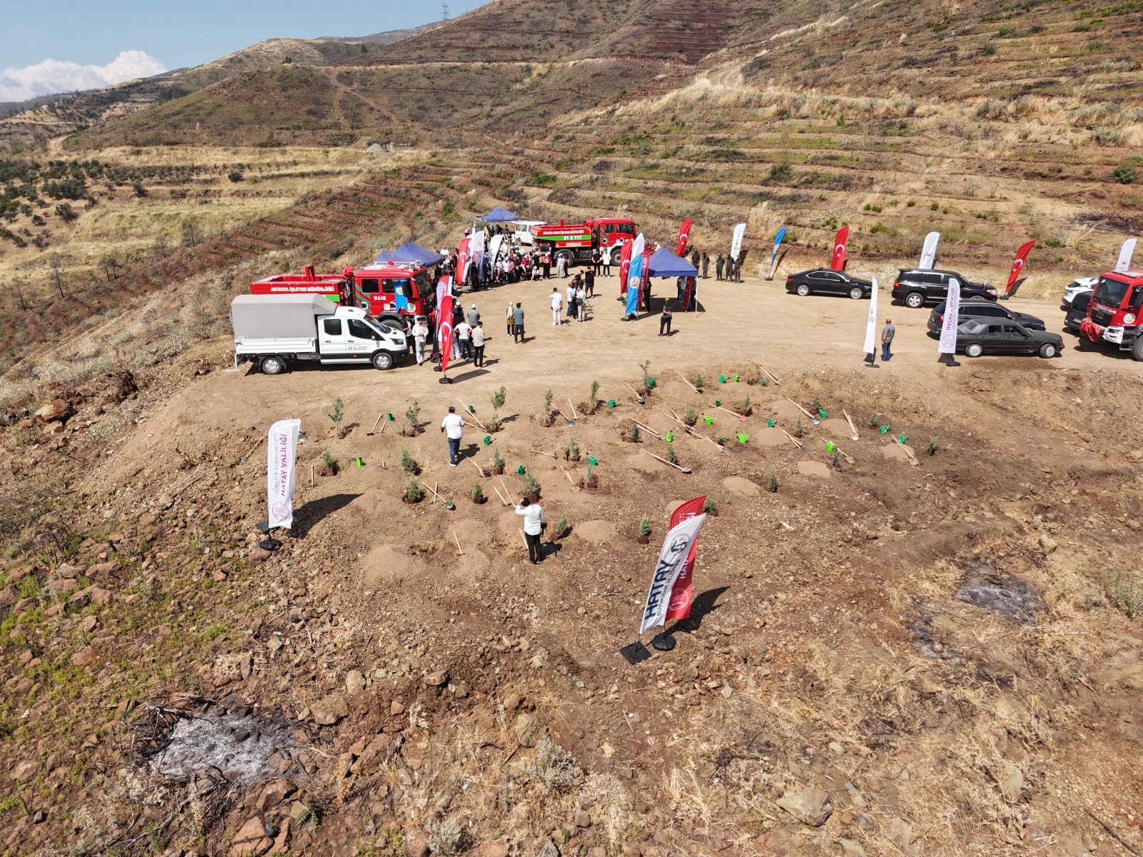 HATAY’DA FİDANLAR TOPRAKLA BULUŞTU