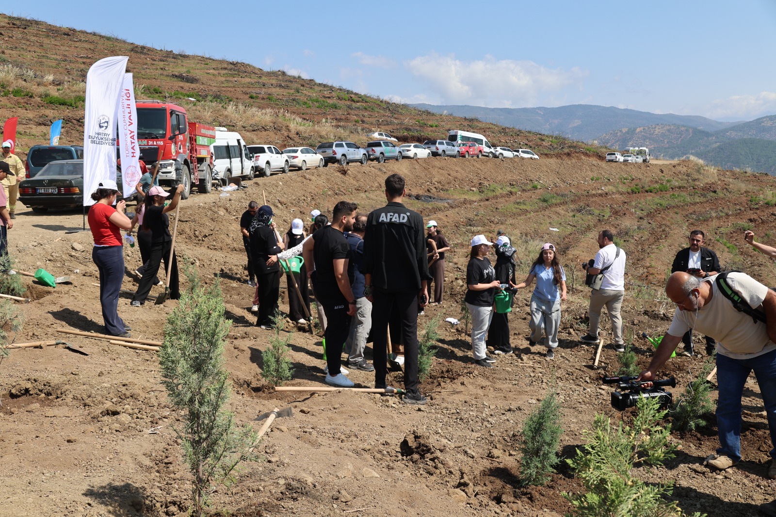 HATAY’DA FİDANLAR TOPRAKLA BULUŞTU