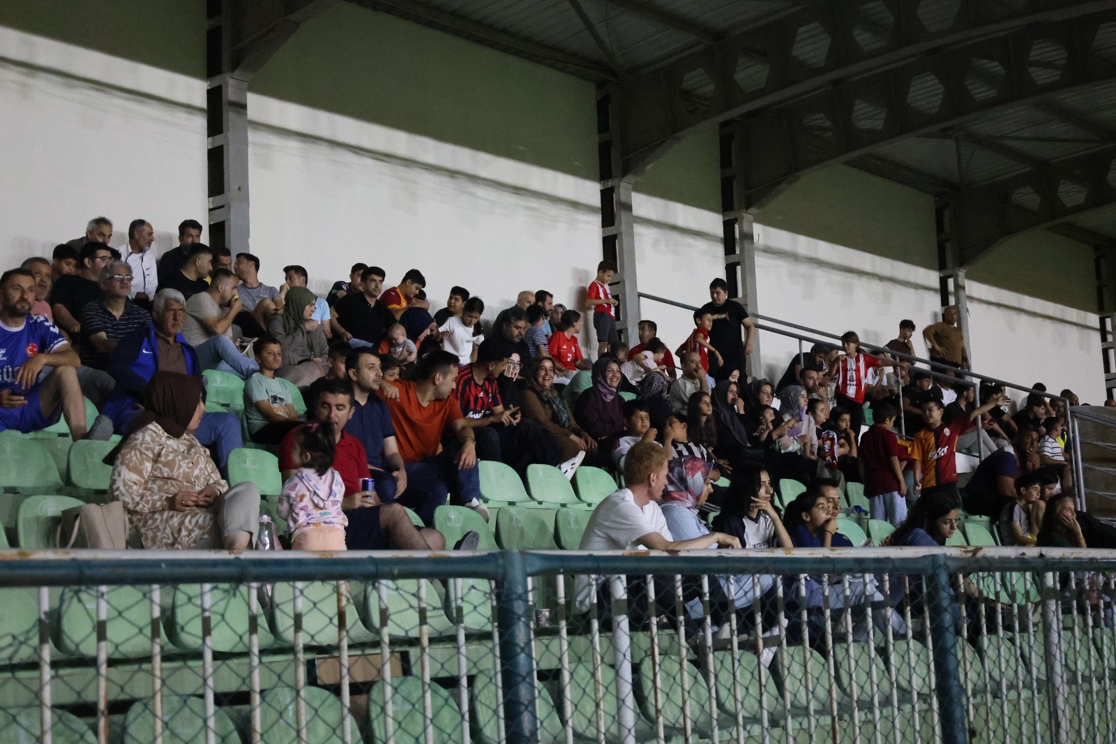 ERHAN AKSAY FUTBOL TURNUVASI DOLUDİZGİN DEVAM EDİYOR