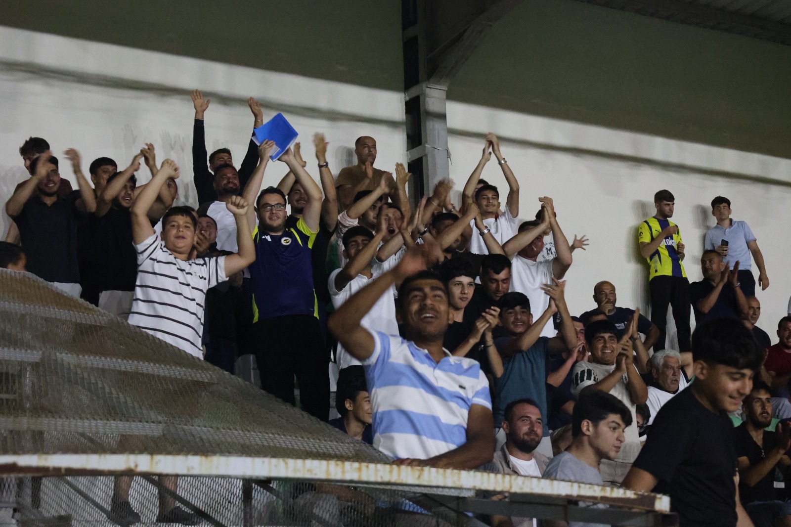ERHAN AKSAY FUTBOL TURNUVASI DOLUDİZGİN DEVAM EDİYOR