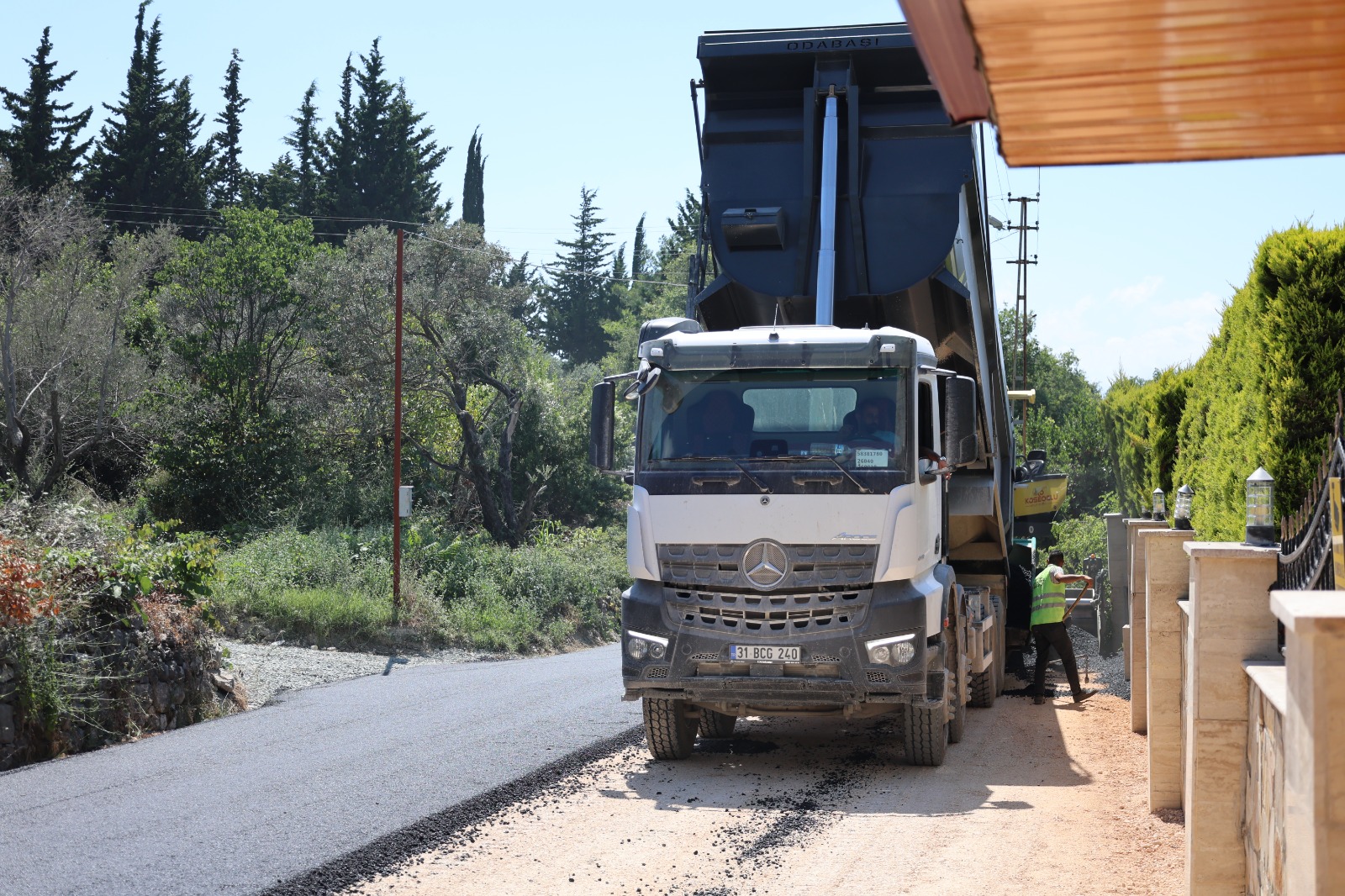 HBB, DURSUNLU’DA ASFALT ÇALIŞMASINA BAŞLADI