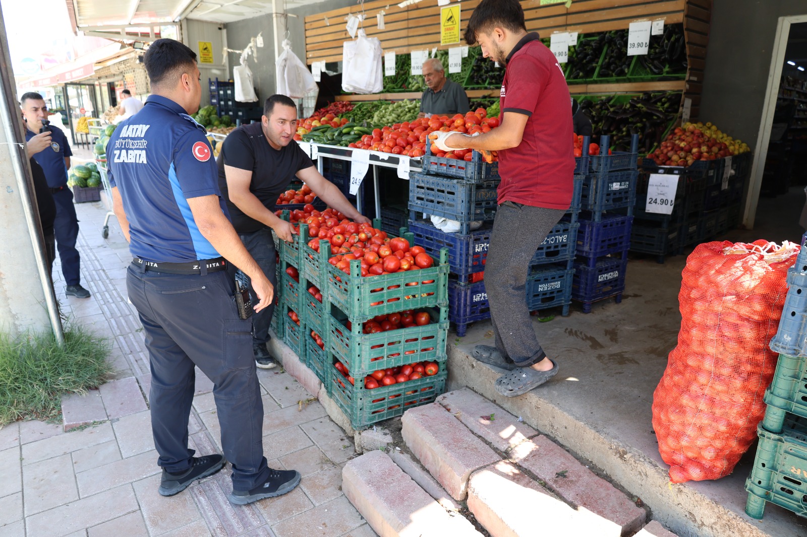 HBB’DEN KALDIRIM İŞGALLERİNE DENETİM 