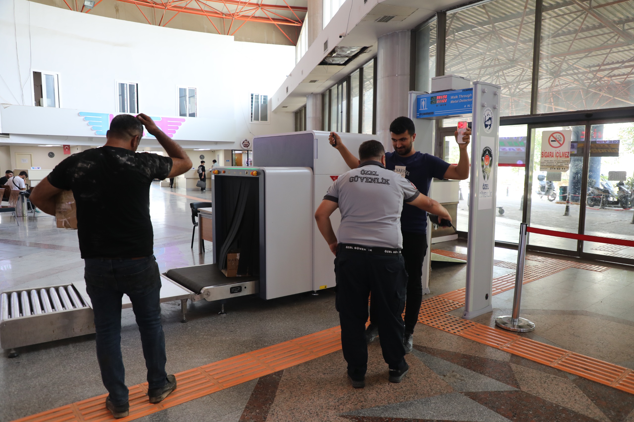 HBB ZABITASINDAN OTOGARLARA VE TOPLU TAŞIMA ARAÇLARINA DENETİM