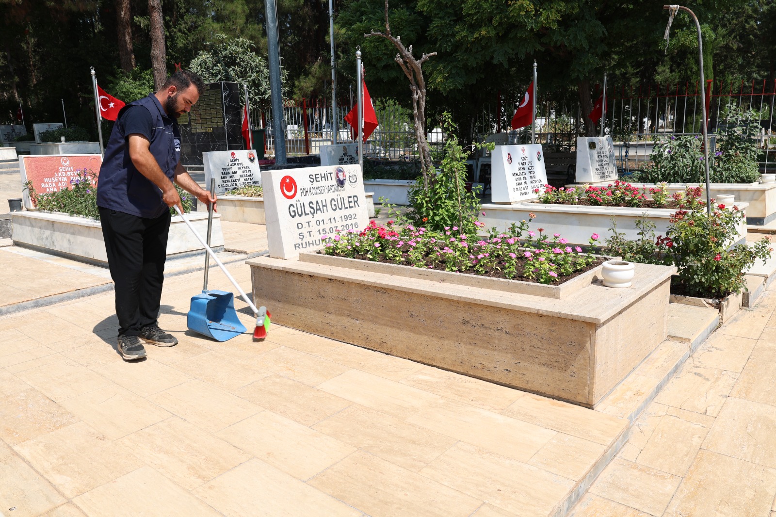 HBB'DEN 15 TEMMUZ KAHRAMANLARINA VEFA