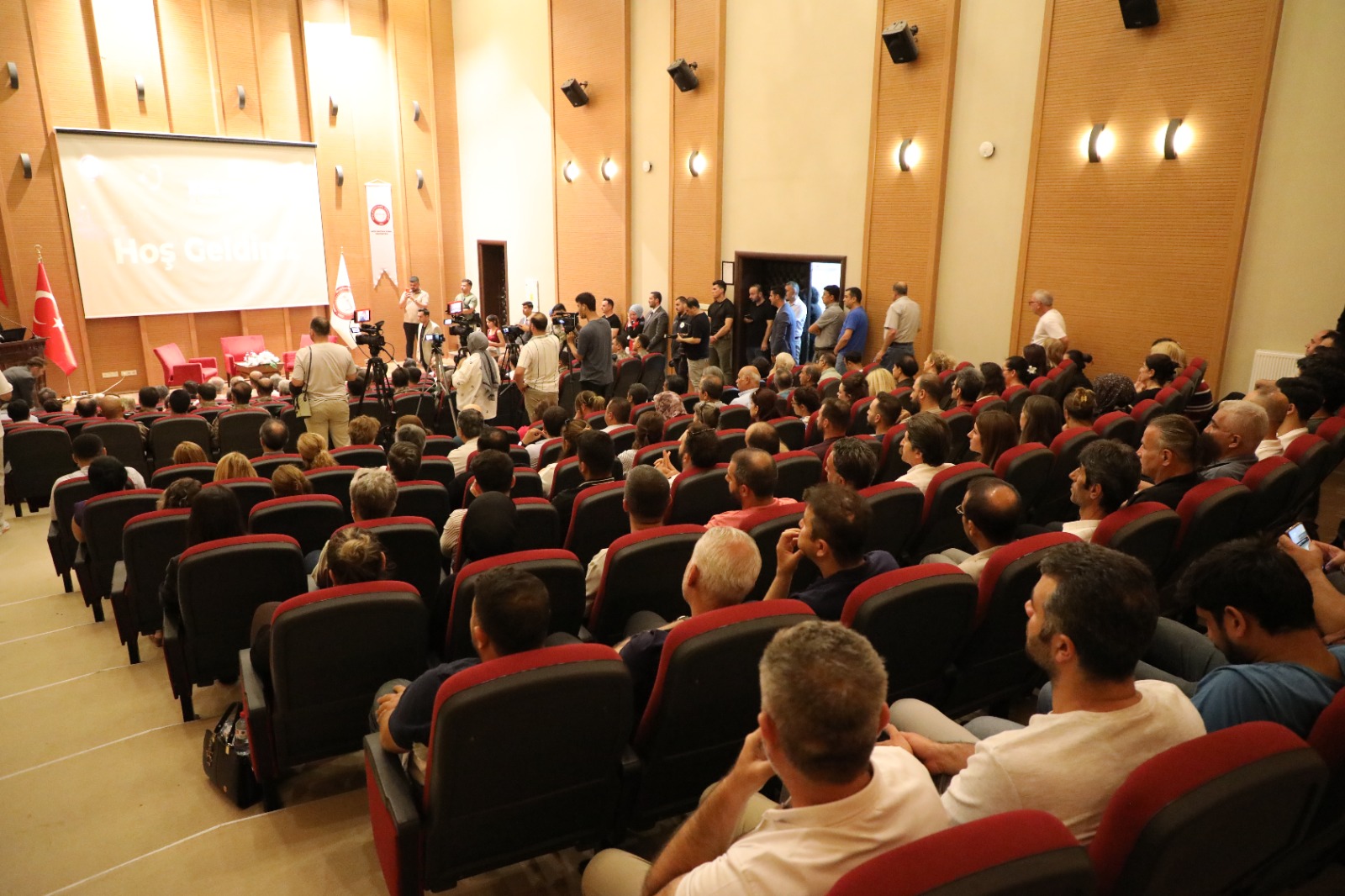 15 TEMMUZ RUHU HATAY’DA DÜZENLENEN SÖYLEŞİDE YAŞATILDI