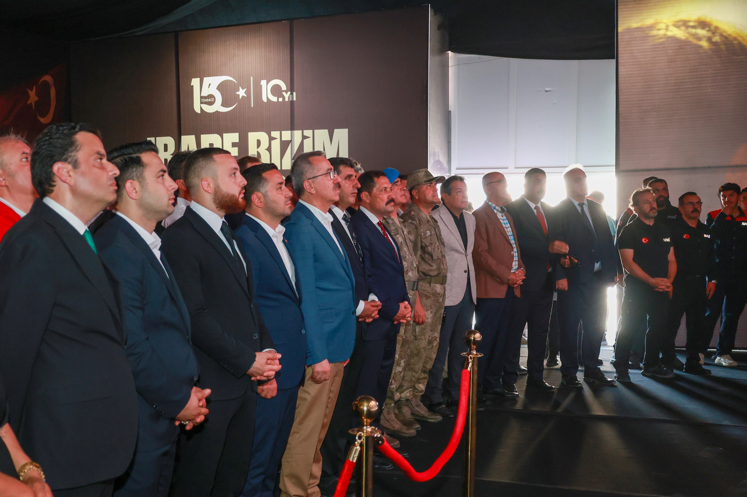 15 TEMMUZ KAHRAMANLARI HATAY’DA DUALARLA ANILDI 