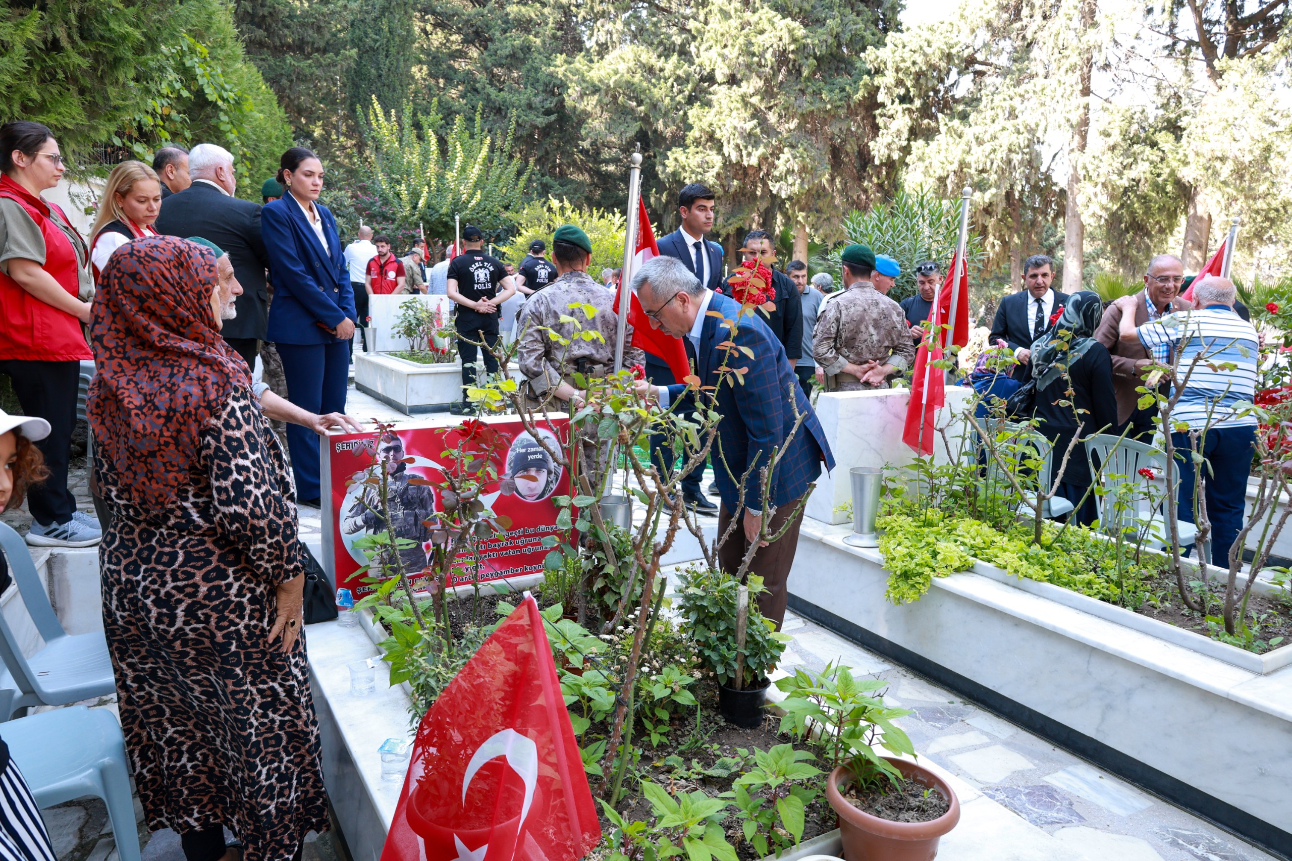 15 TEMMUZ KAHRAMANLARI HATAY’DA DUALARLA ANILDI 