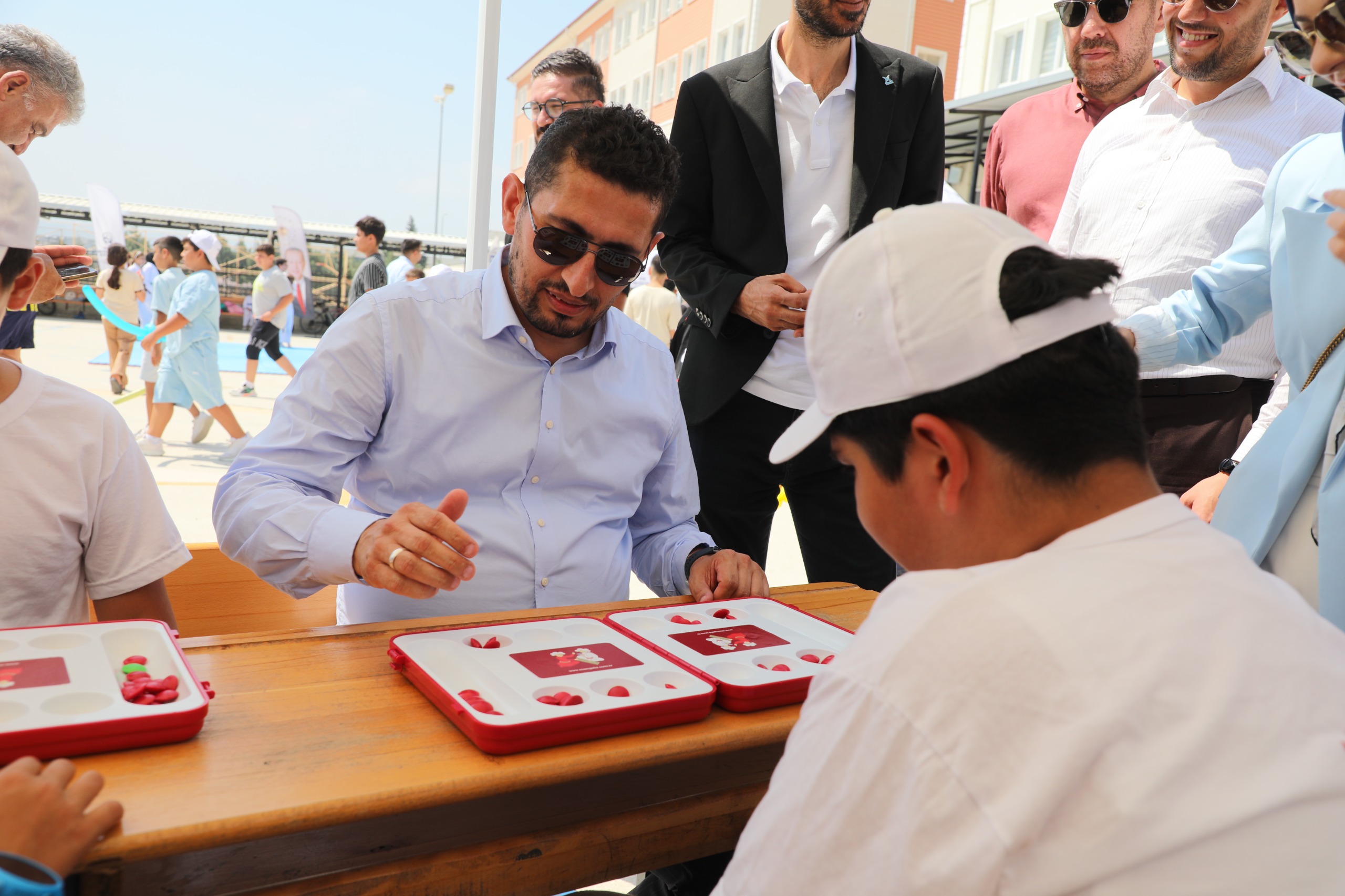 HBB YAZ OKULU'NDA ÇOCUKLAR HEM ÖĞRENİYOR HEM EĞLENİYOR