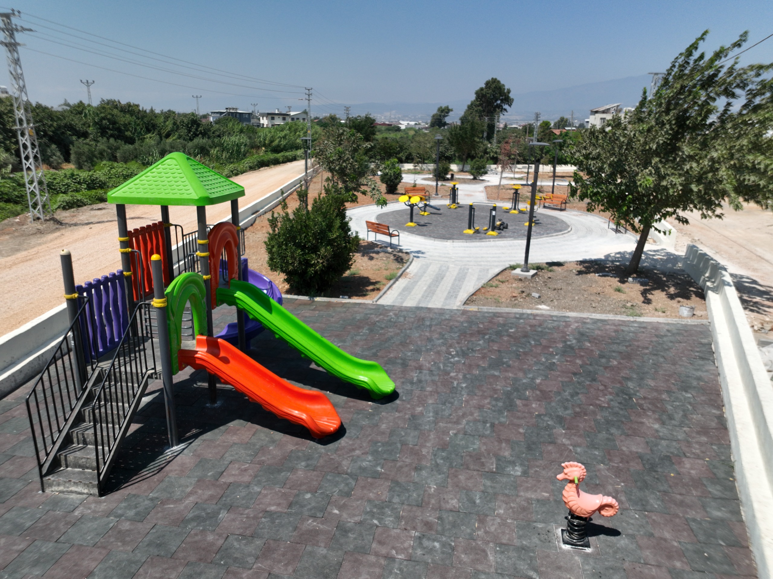 GÜZELBURÇ ATEŞ PARKI YENİLENEN YÜZÜYLE VATANDAŞLARIN HİZMETİNDE