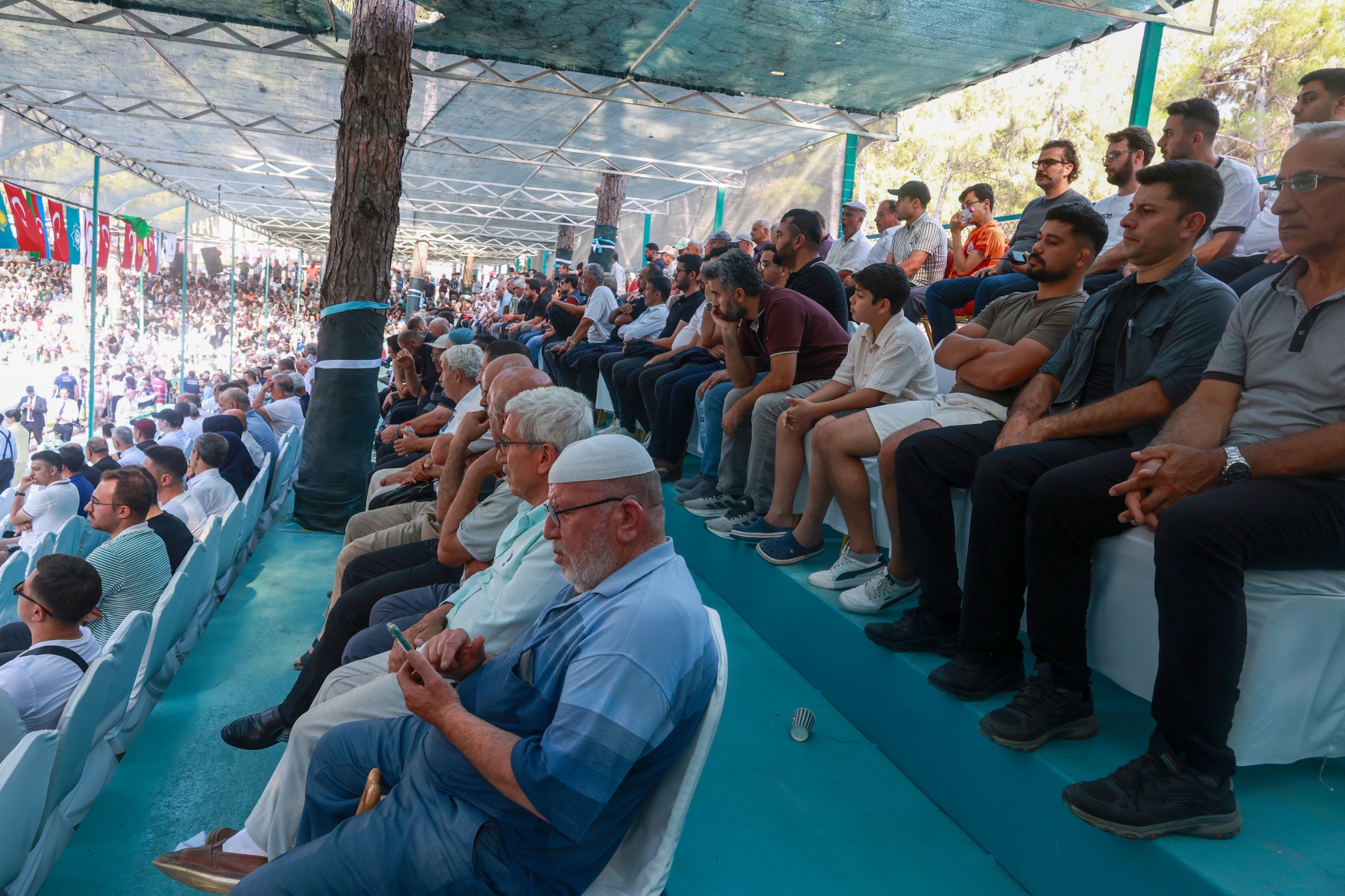 FESTİVALDE GÜREŞ HEYECANI NEFESLERİ KESTİ