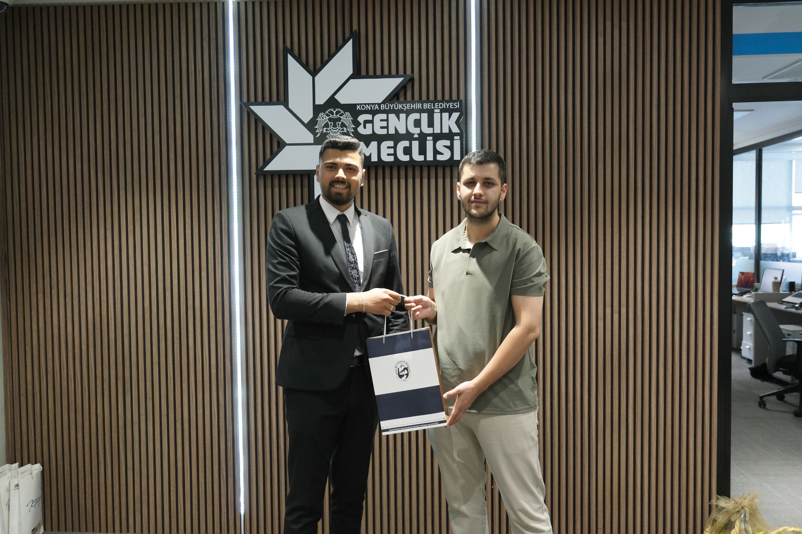HBB GENÇLİK MECLİSİ, KONYA GENÇLİK MECLİSİNİ ZİYARET ETTİ
