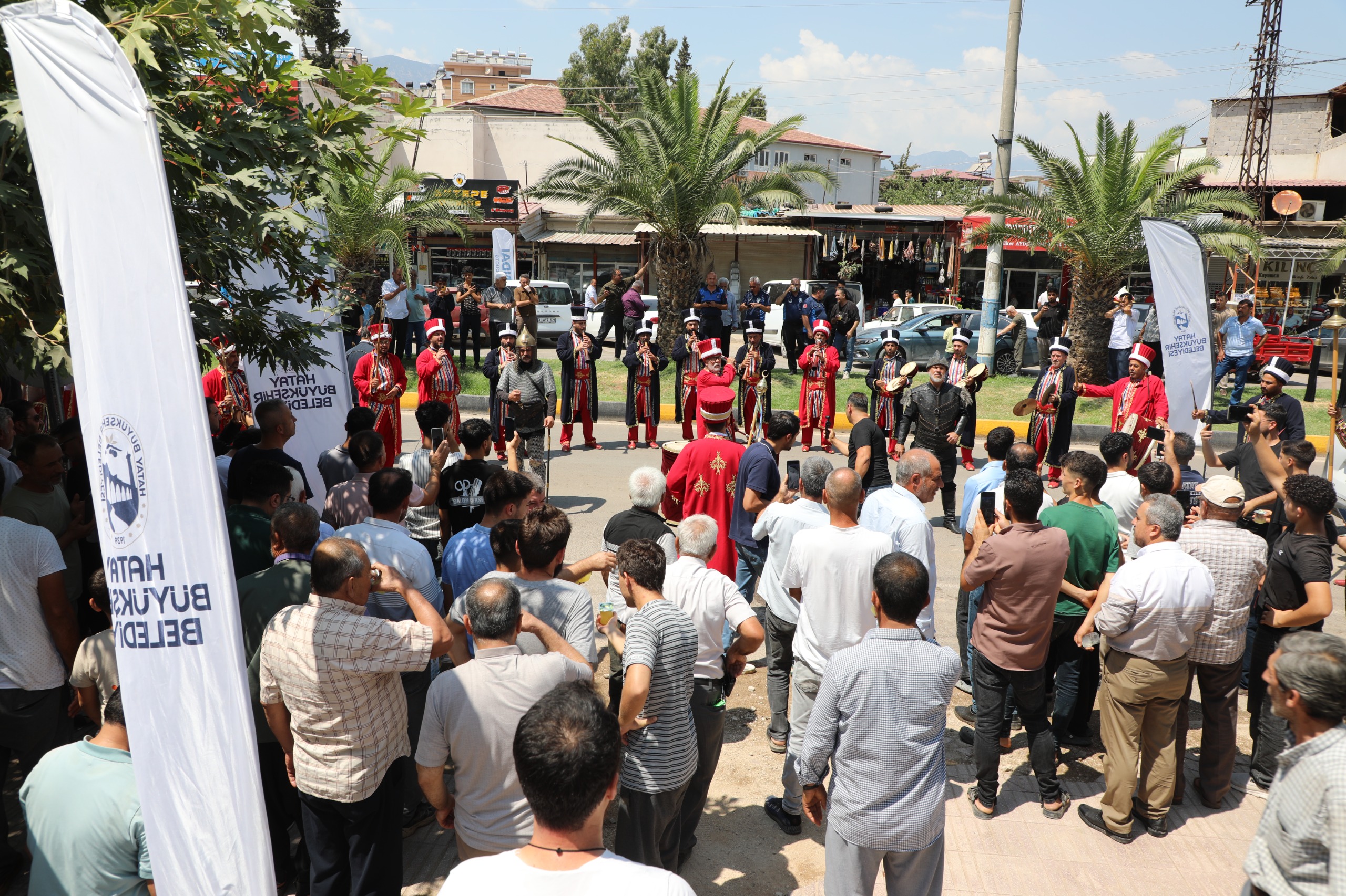 HBB MEHTERANI HASSA’DA VATANDAŞLARLA BULUŞTU