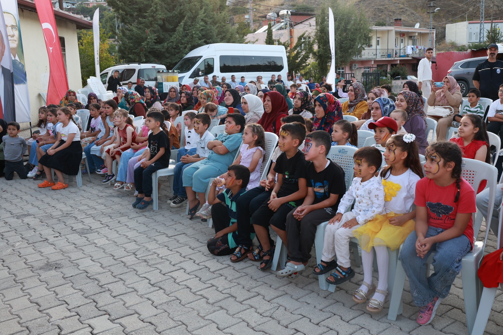 HBB’NİN “MAHALLEMDE ŞENLİK VAR” ETKİNLİKLERİ SÜRÜYOR