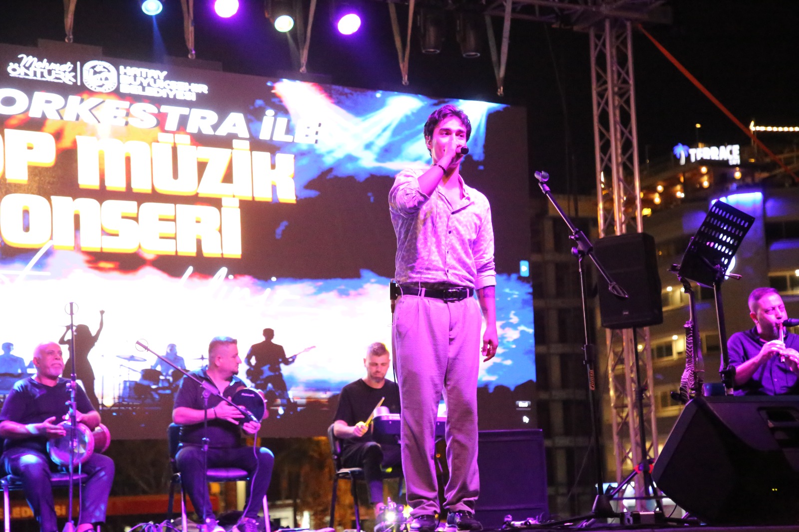 HBB ORKESTRASI, İSKENDERUN’DA SAHNE ALDI