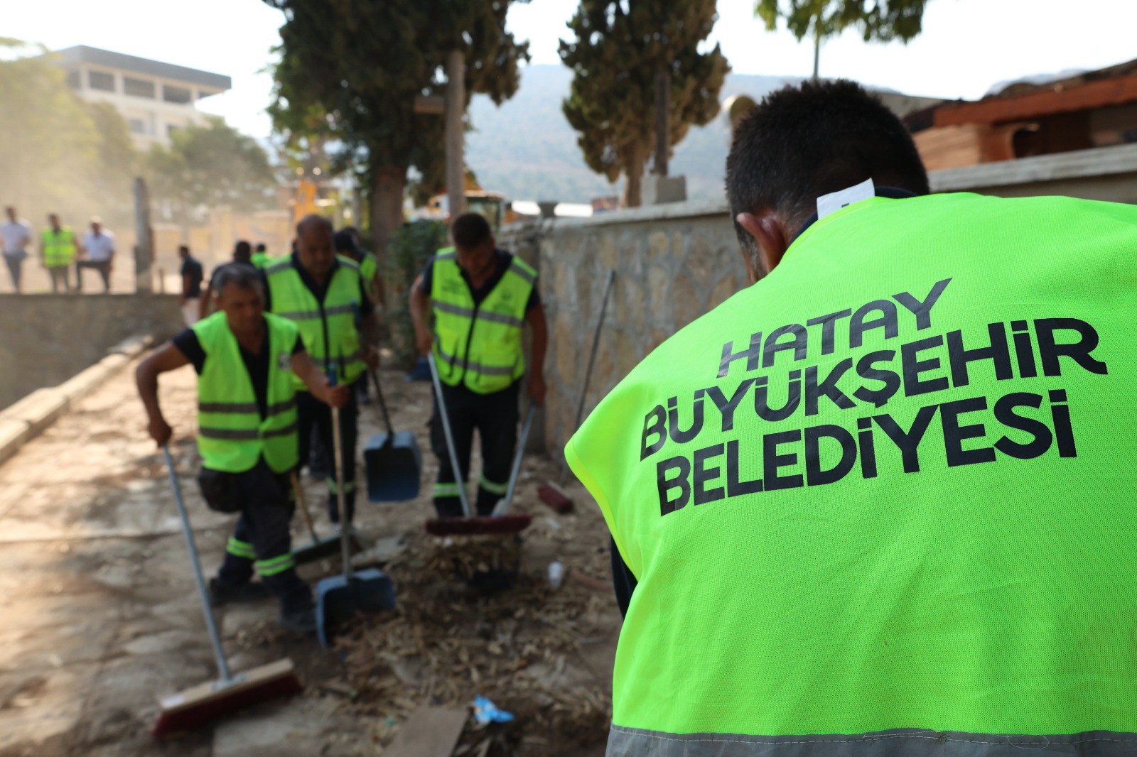 HBB, HARBİYE ATATÜRK PARKI’NDAKİ HİDRO HAVUZU’NU TEMİZLEDİ