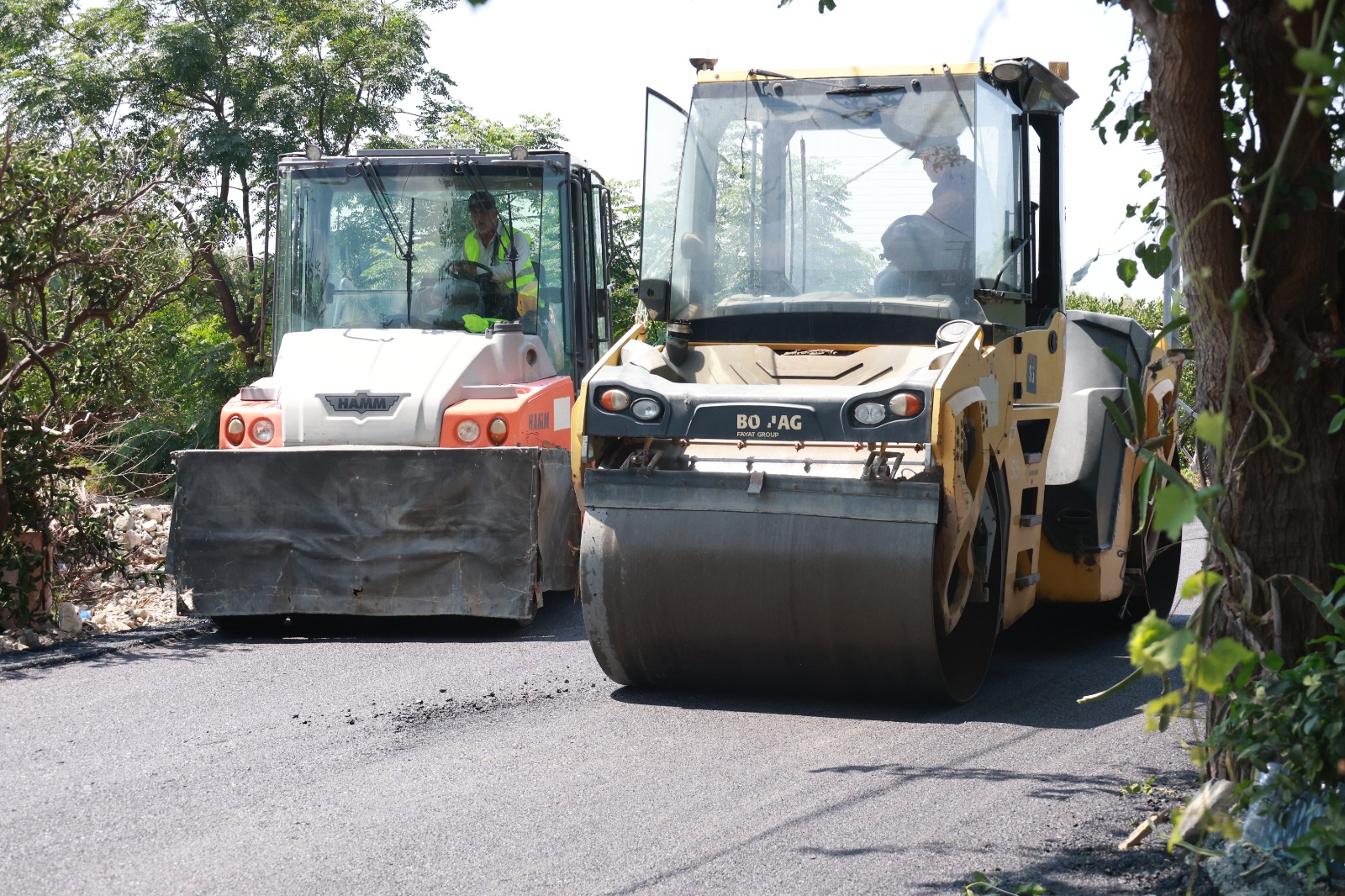 MAĞARACIK MAHALLESİ’NDE YOLLAR YENİLENİYOR
