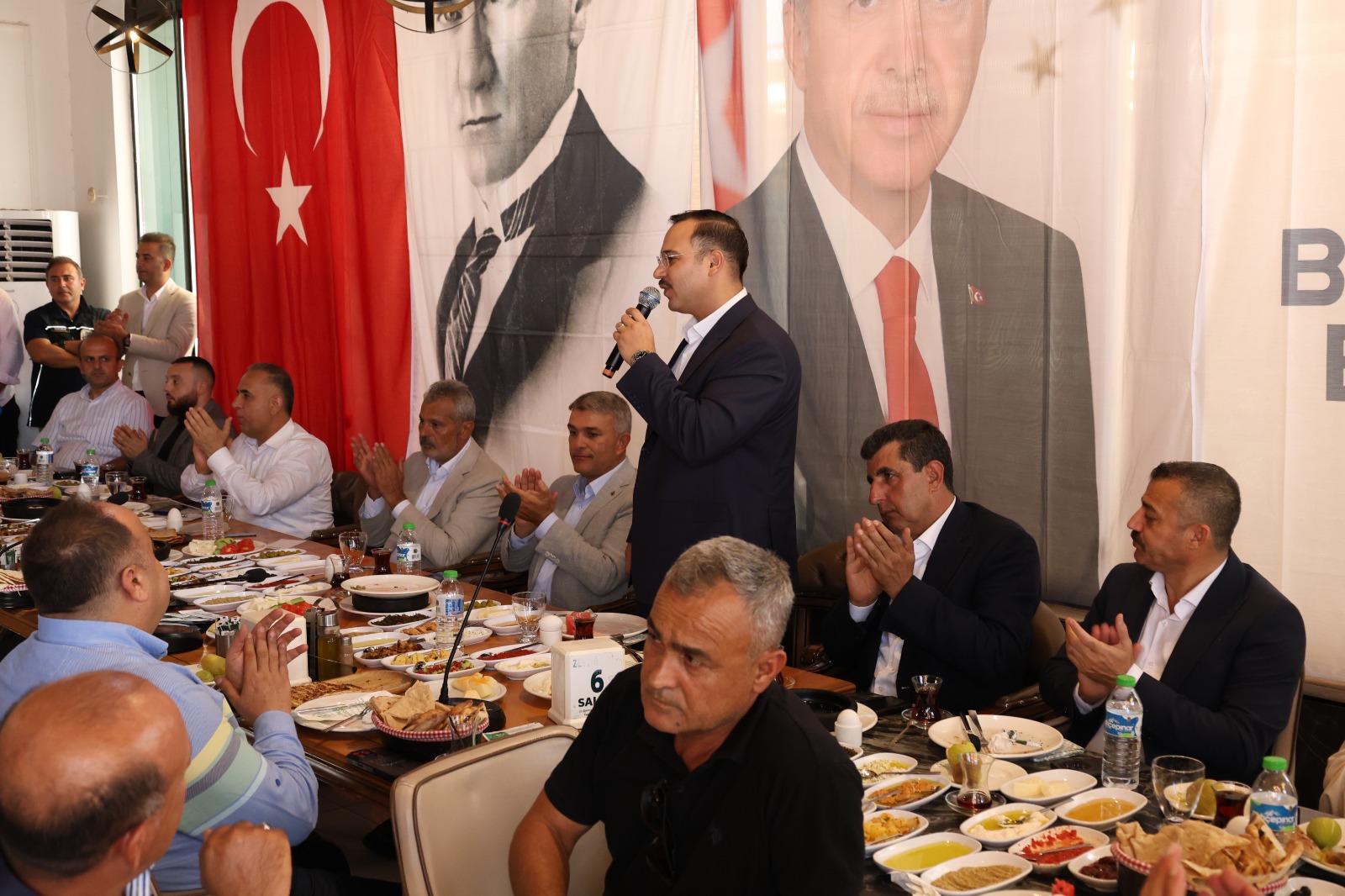 BAŞKAN ÖNTÜRK ALTINÖZÜLÜ MUHTARLARLA BULUŞTU