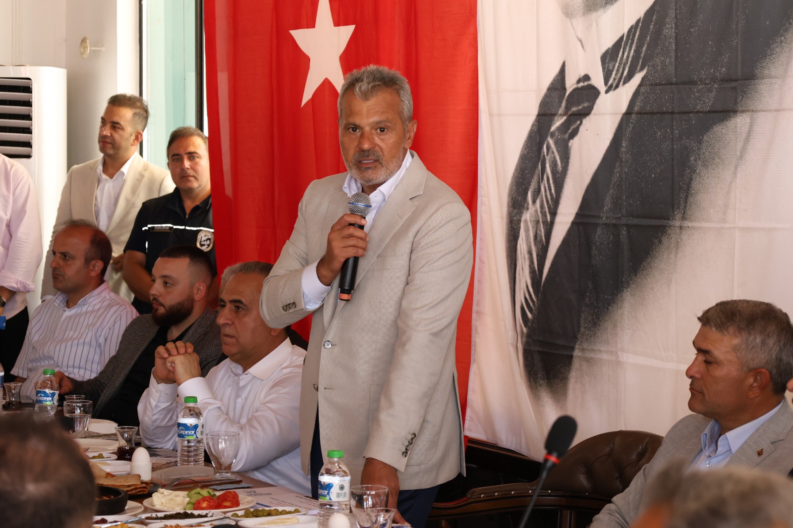 BAŞKAN ÖNTÜRK ALTINÖZÜLÜ MUHTARLARLA BULUŞTU