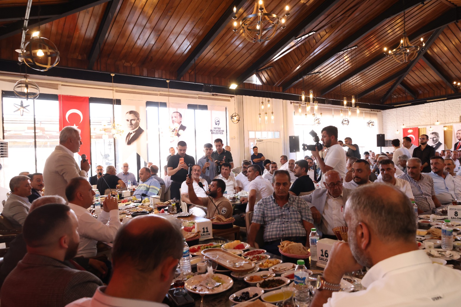 BAŞKAN ÖNTÜRK ALTINÖZÜLÜ MUHTARLARLA BULUŞTU