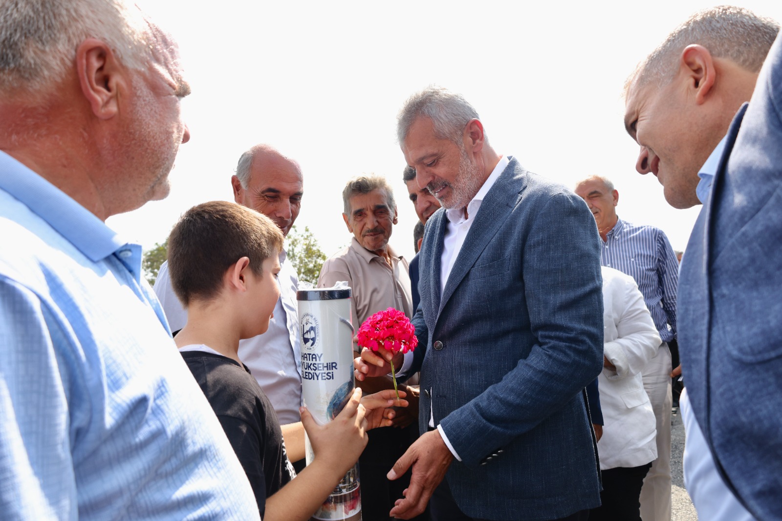 BAŞKAN ÖNTÜRK, YAYLADAĞILI MUHTARLARLA BULUŞTU