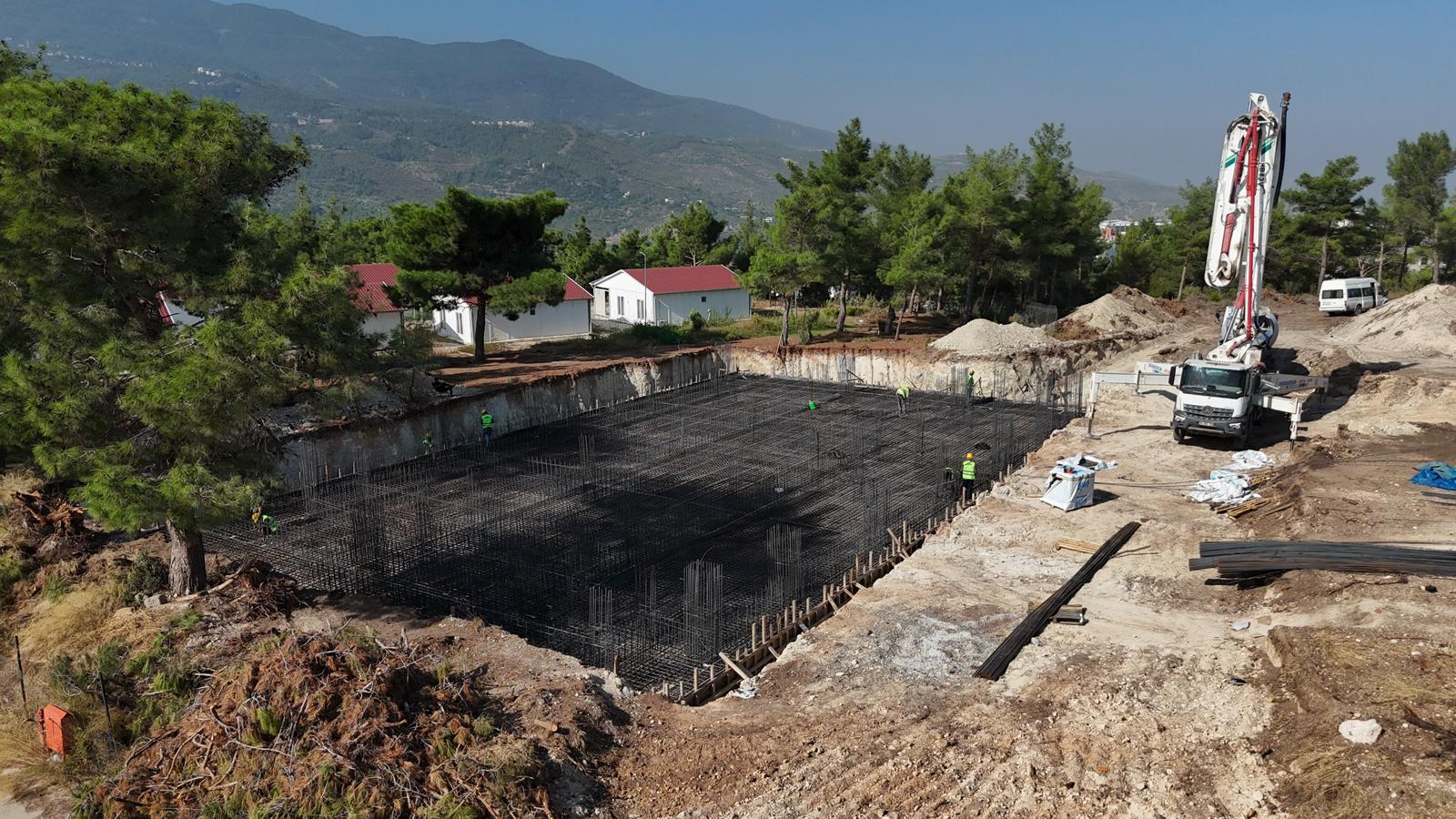 HBB BELEN’DE YARI OLİMPİK YÜZME HAVUZUNUN TEMELİNİ ATTI
