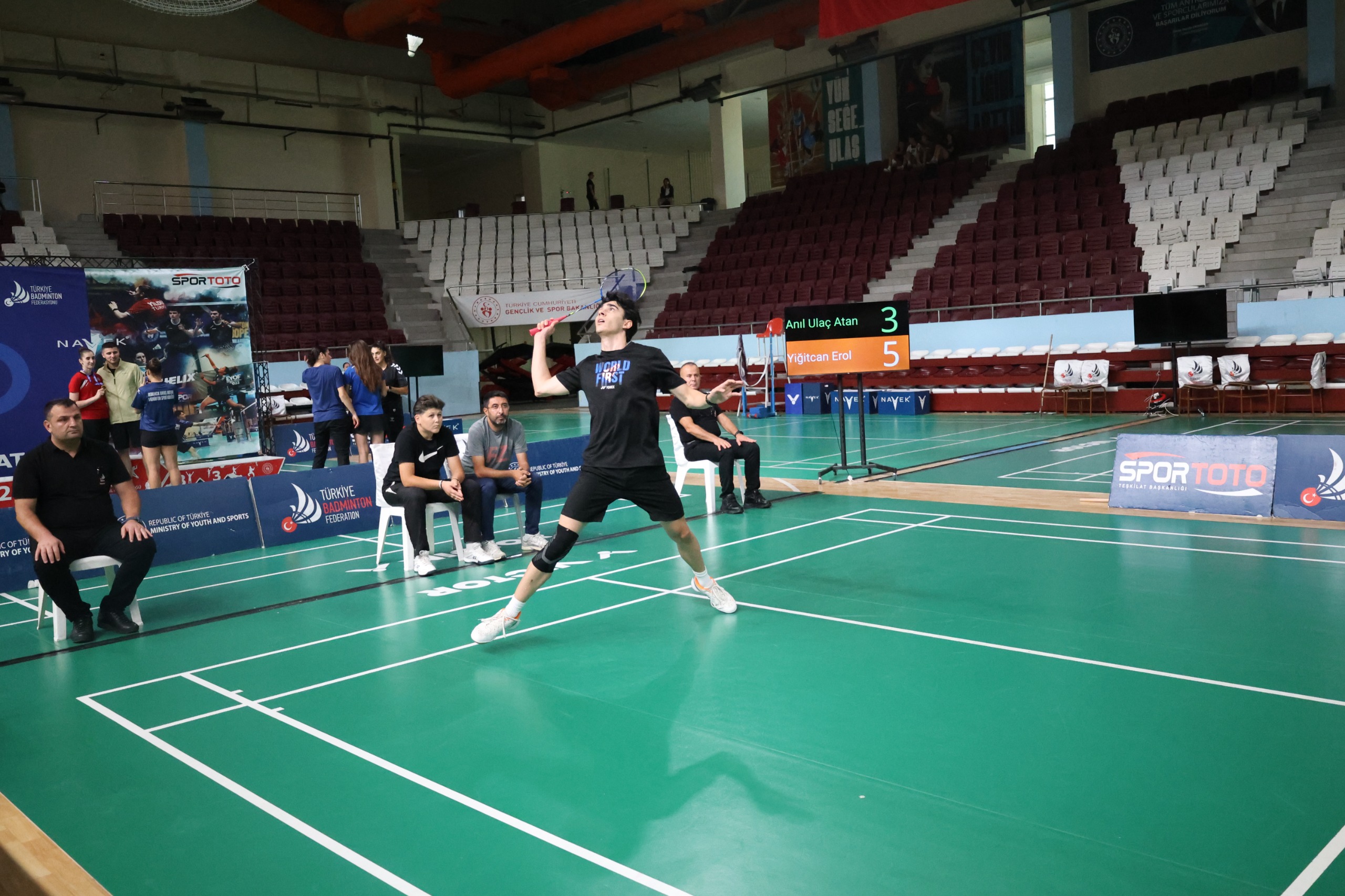 HATAY’DA BADMİNTON HEYECANI SONA ERDİ
