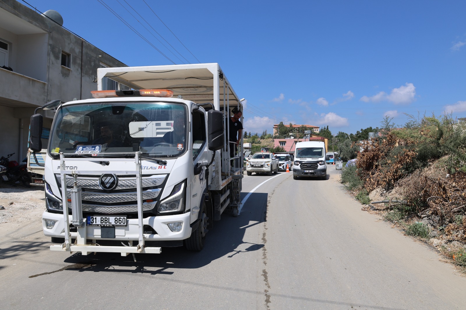 HBB’DEN SAMANDAĞ SUTAŞI’NDA YOL SEFERBERLİĞİ