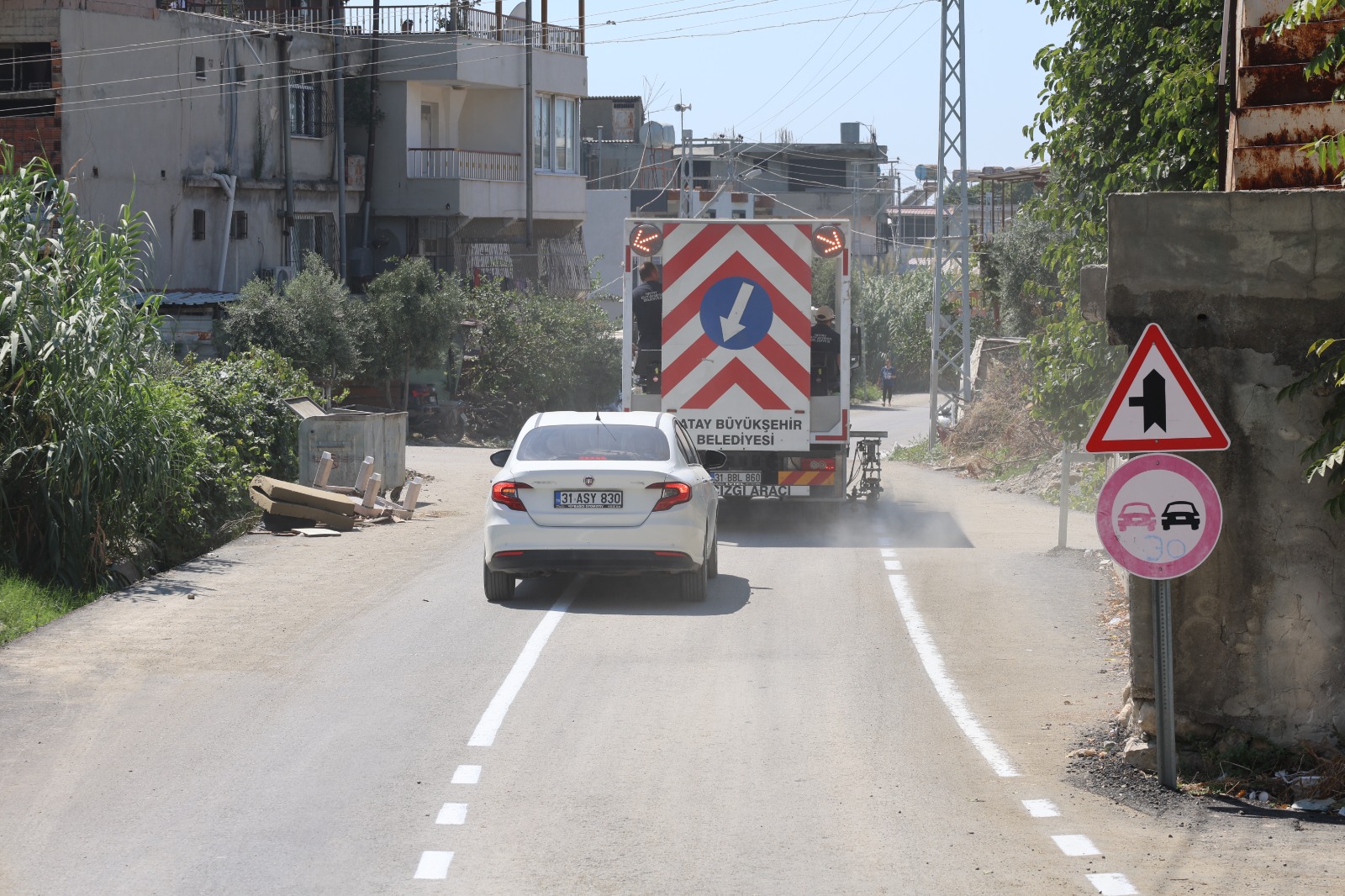 HBB’DEN SAMANDAĞ SUTAŞI’NDA YOL SEFERBERLİĞİ