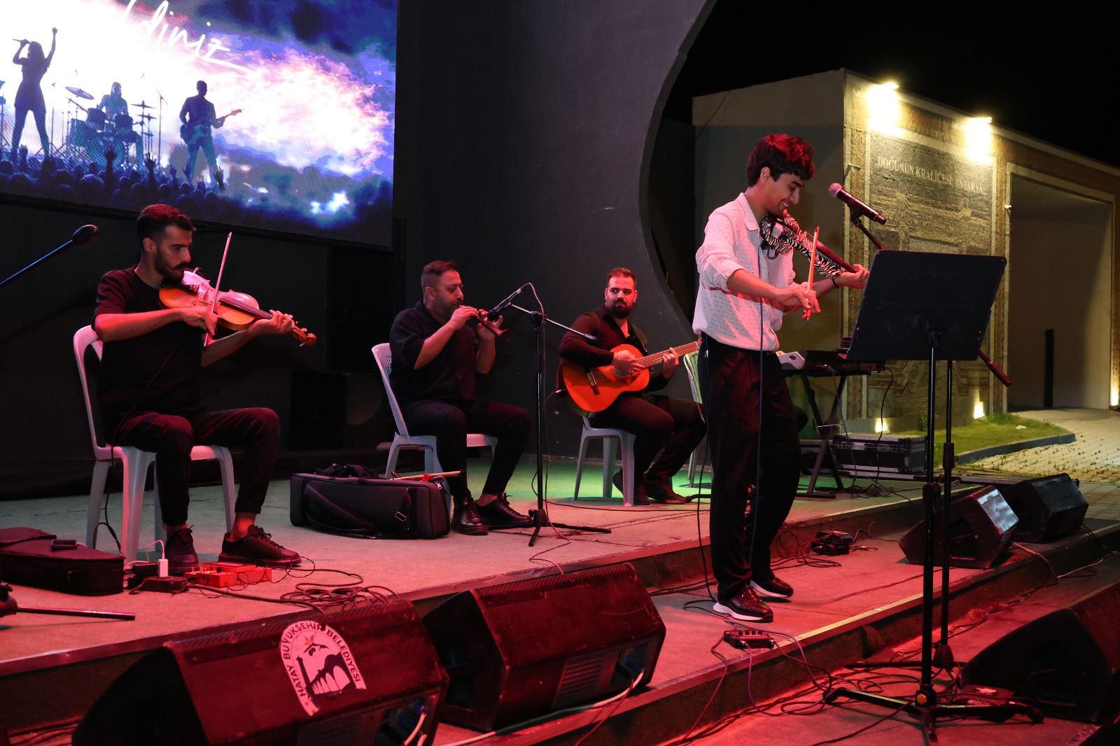 HBB ORKESTRASI’NDAN MÜZİKSEVERLERE UNUTULMAZ AKŞAM 