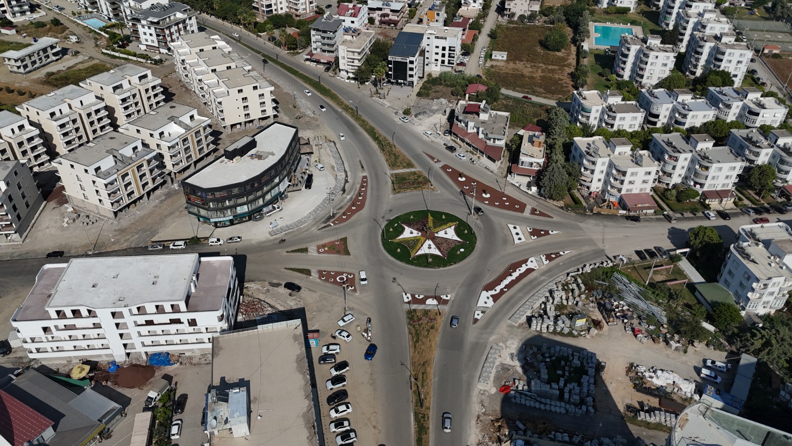 KARAAĞAÇ UĞUR MUMCU CADDESİ, PRESTİJ CADDE PROJESİYLE MODERN GÖRÜNÜME KAVUŞTU