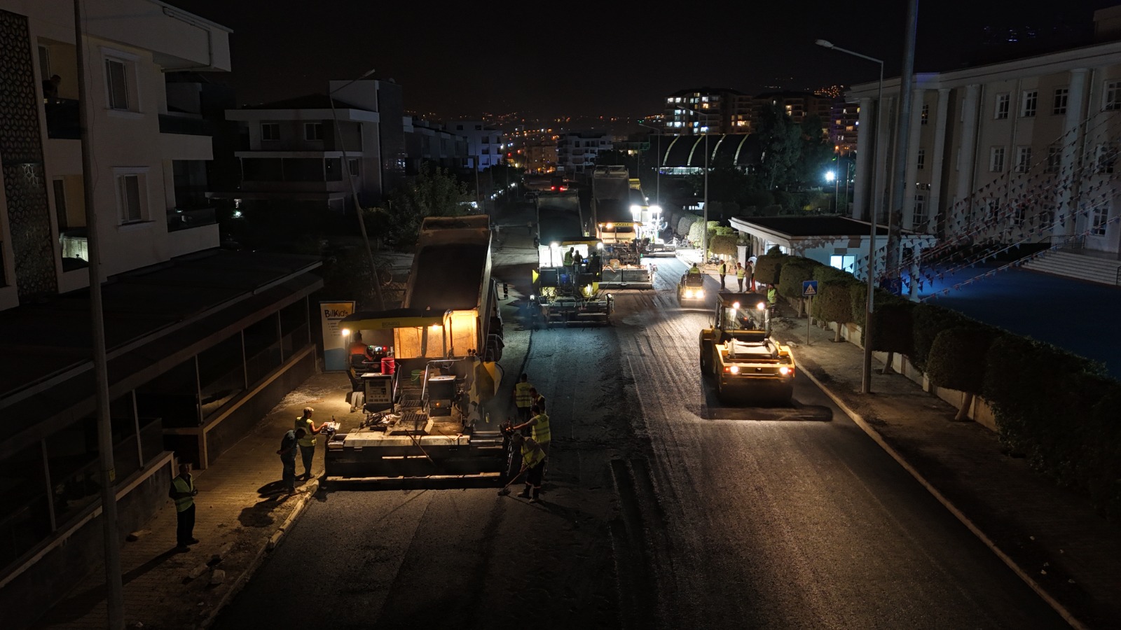 KARAAĞAÇ UĞUR MUMCU CADDESİ, PRESTİJ CADDE PROJESİYLE MODERN GÖRÜNÜME KAVUŞTU