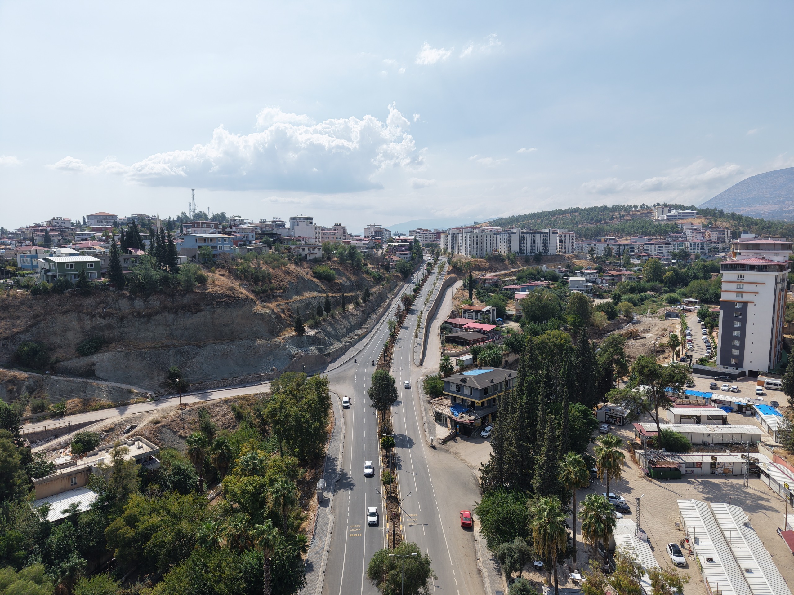 KIRIKHAN’DA ULAŞIM ALTYAPISINA HBB ELİ DEĞDİ