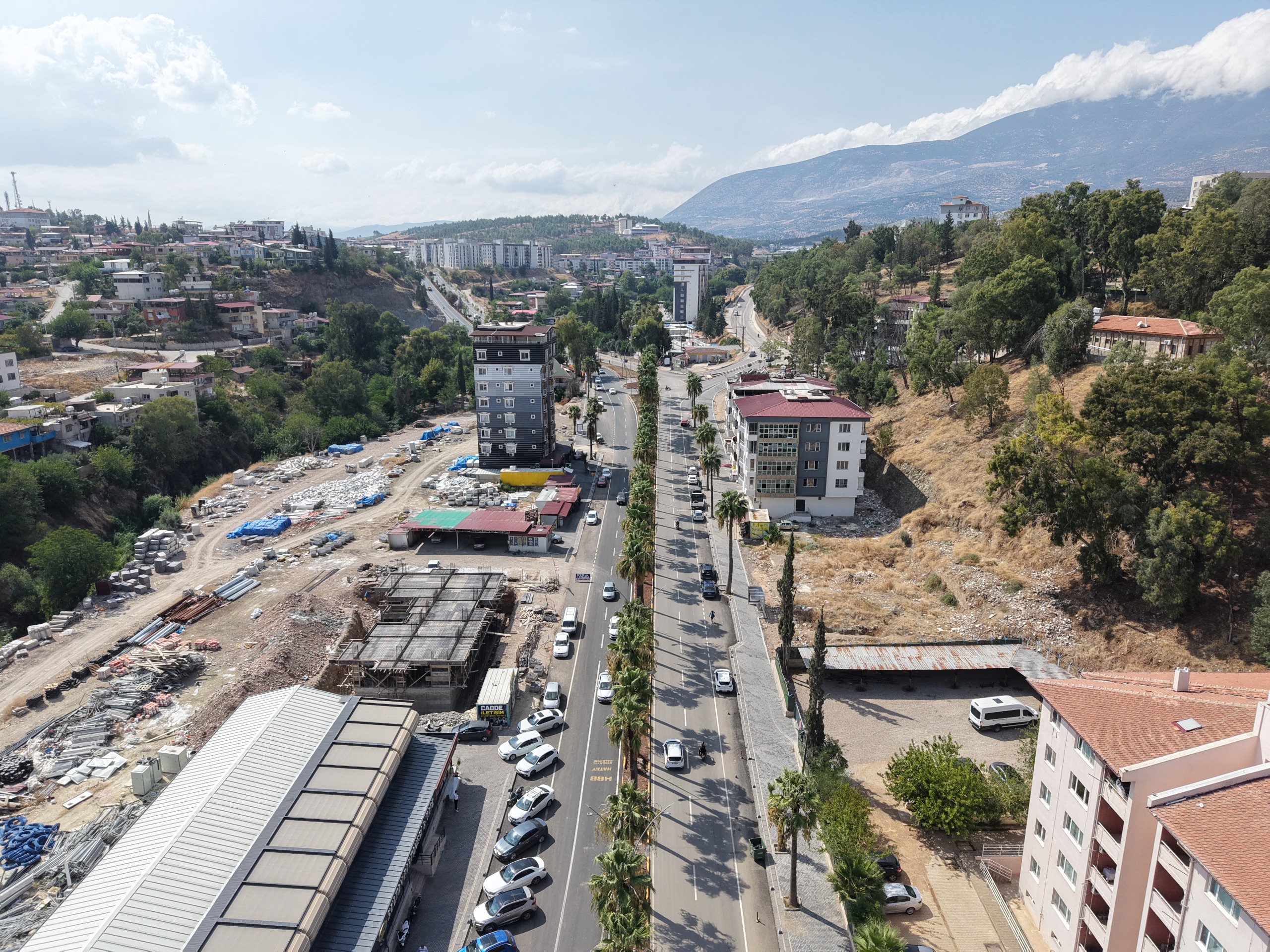 KIRIKHAN’DA ULAŞIM ALTYAPISINA HBB ELİ DEĞDİ