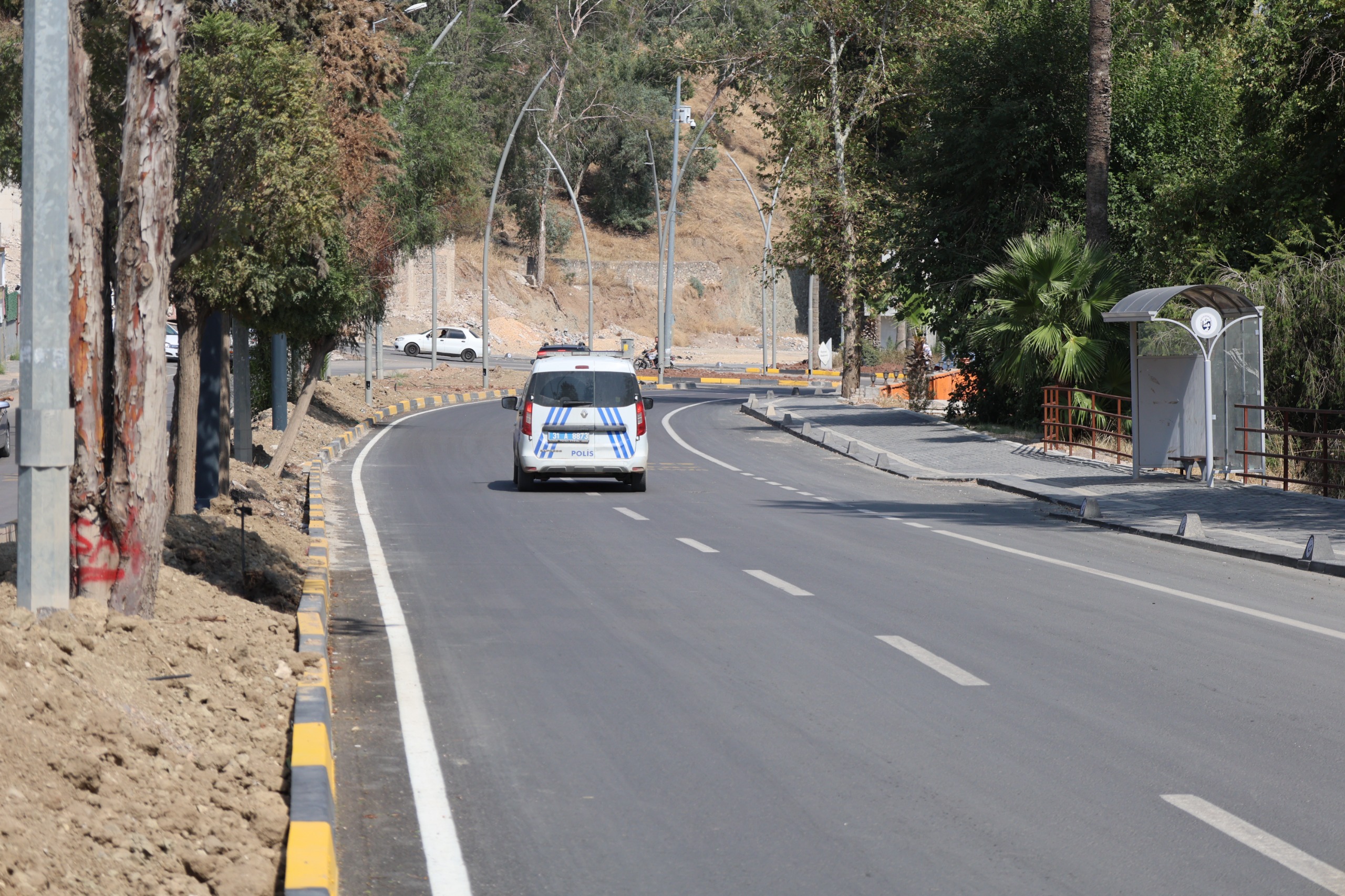 KIRIKHAN’DA ULAŞIM ALTYAPISINA HBB ELİ DEĞDİ