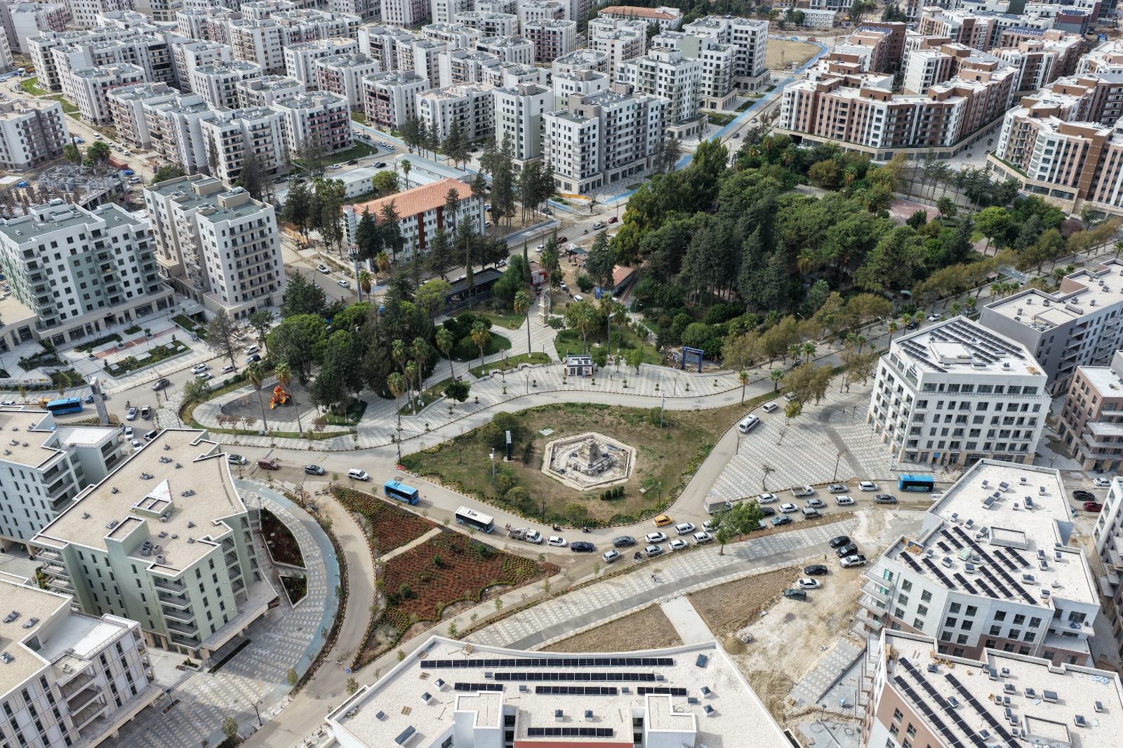 HBB VATANDAŞ İLE İLETİŞİMİNİ GÜÇLENDİRİYOR