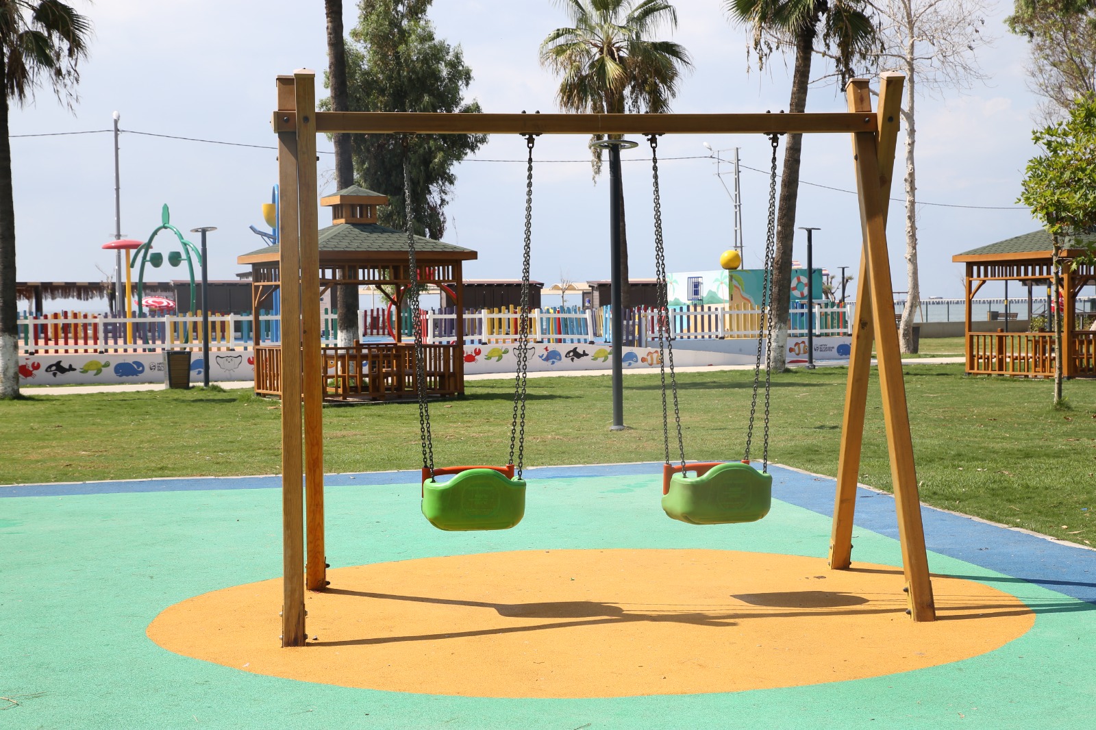 DÖRTYOL YEŞİLKÖY ATATÜRK PARKI MODERN GÖRÜNÜMÜNE KAVUŞTU