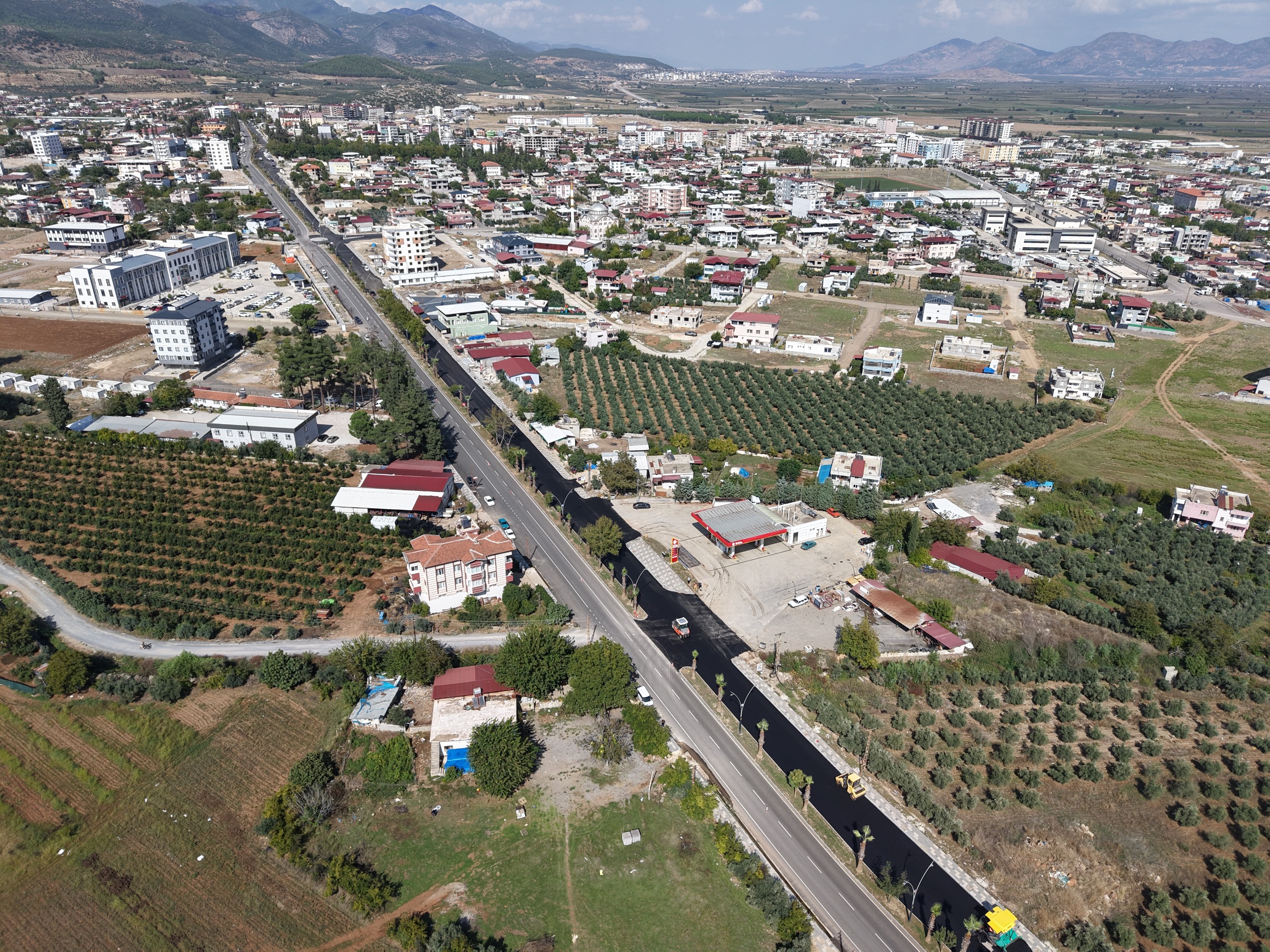 HBB’DEN GİRNE MAHALLESİNDE BETON ASFALT ÇALIŞMASI