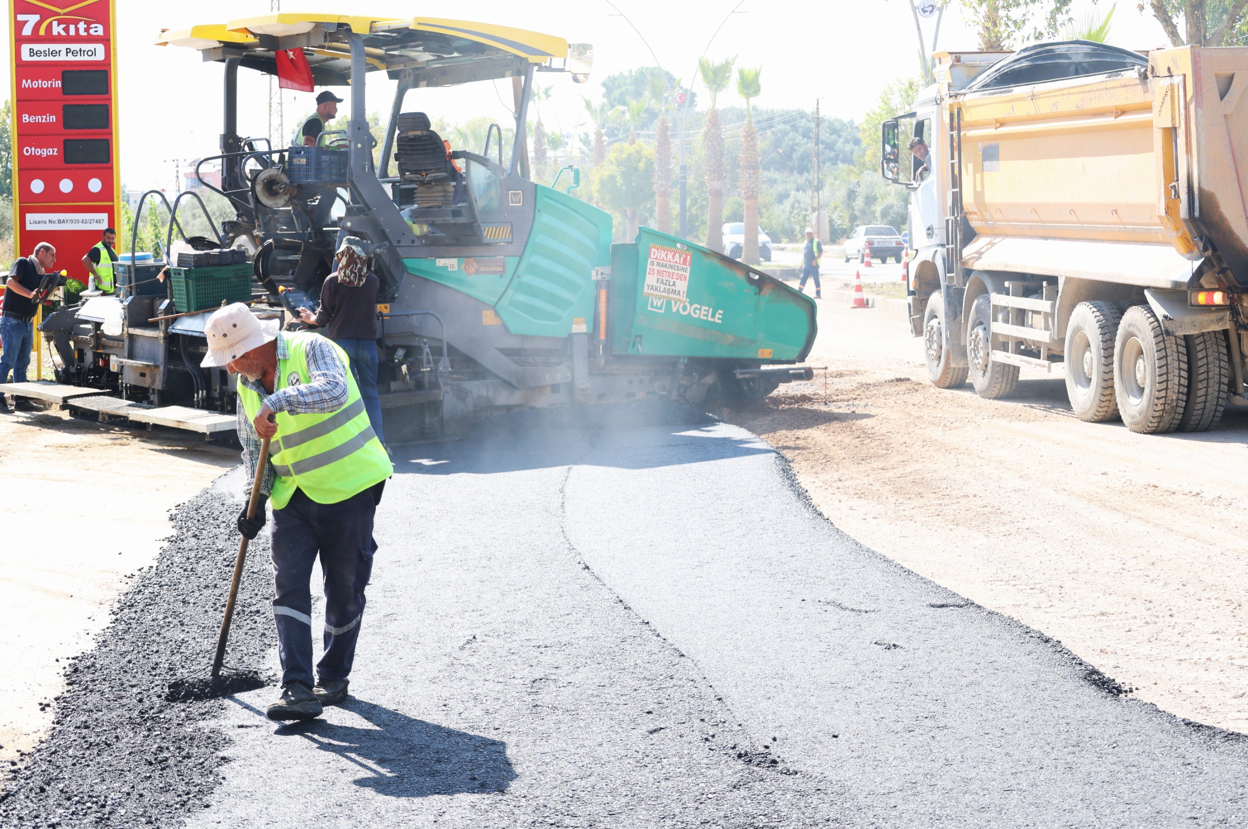 HBB’DEN GİRNE MAHALLESİNDE BETON ASFALT ÇALIŞMASI