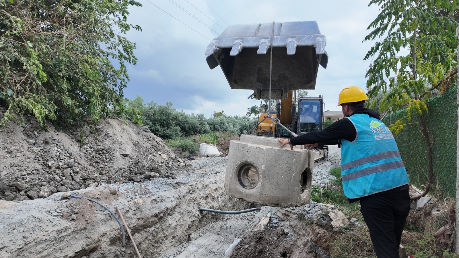 SAMANDAĞ TEKEBAŞI GRUBU KANALİZASYON PROJESİ SÜRÜYOR