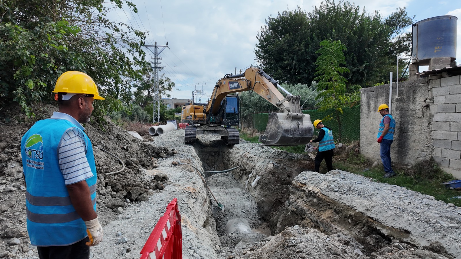 SAMANDAĞ TEKEBAŞI GRUBU KANALİZASYON PROJESİ SÜRÜYOR