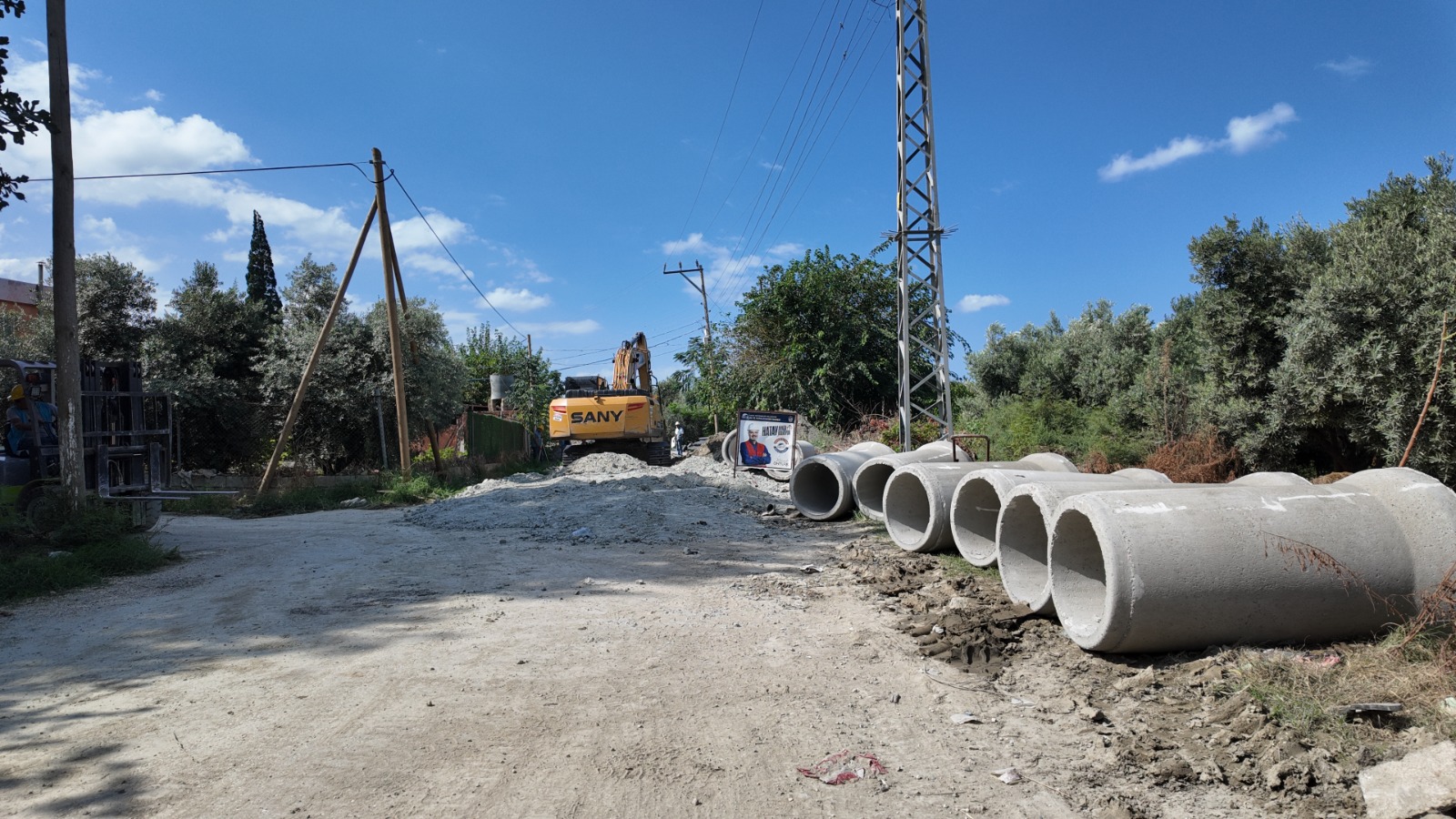 SAMANDAĞ TEKEBAŞI GRUBU KANALİZASYON PROJESİ SÜRÜYOR