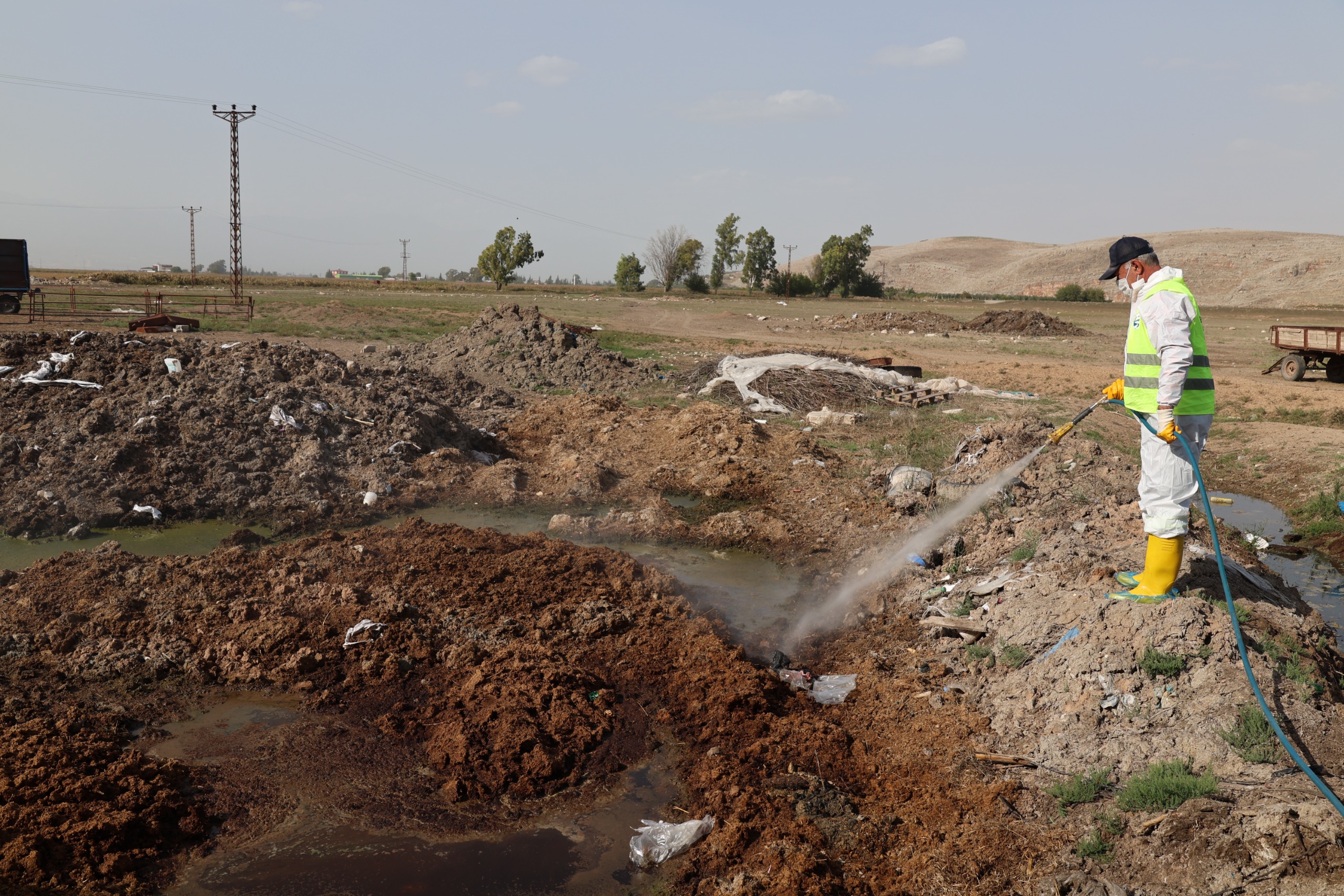 HBB’DEN ŞAP HASTALIĞINA KARŞI KARASİNEK MÜCADELESİ