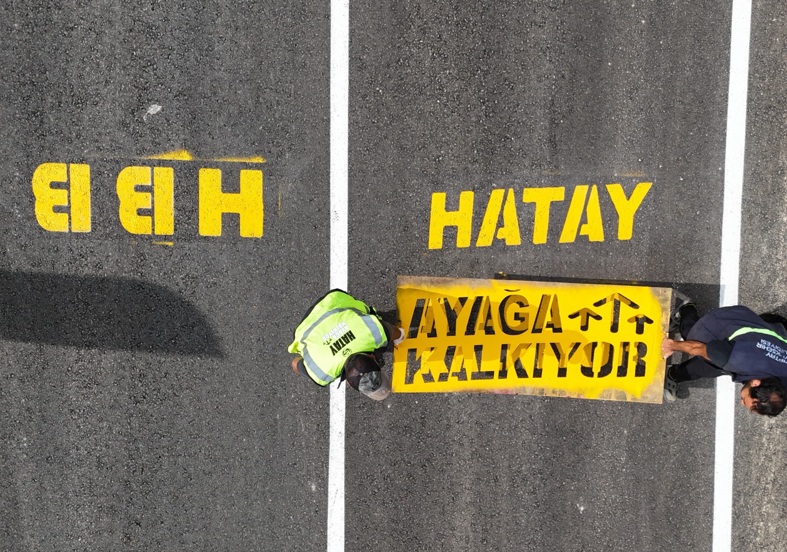HBB, DEFNE SİNANLI YOLU’NDA TRAFİK GÜVENLİĞİNİ ARTIRIYOR