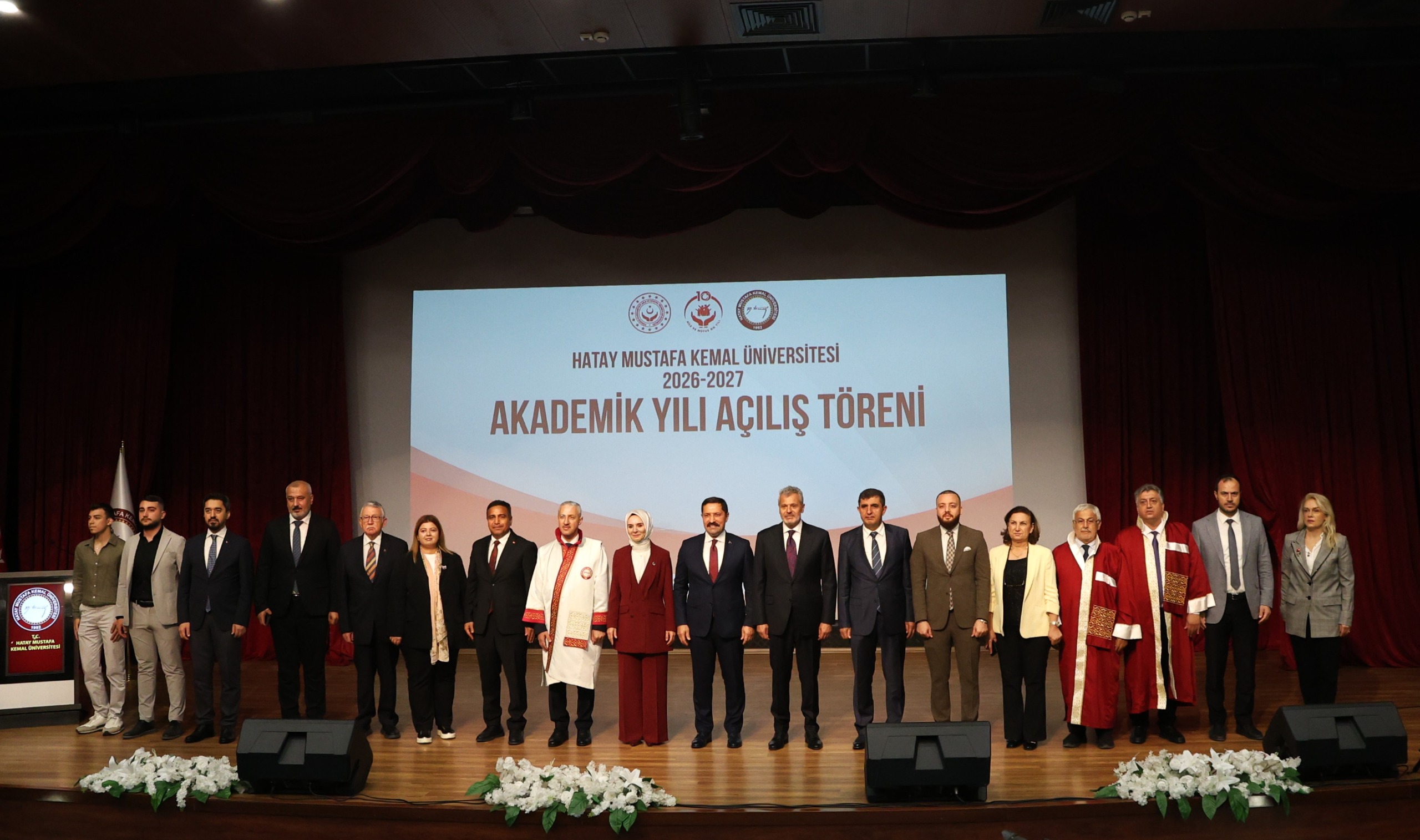 BAKAN MAHİNUR ÖZDEMİR HMKÜ AKADEMİK YIL AÇILIŞ TÖRENİNE KATILDI