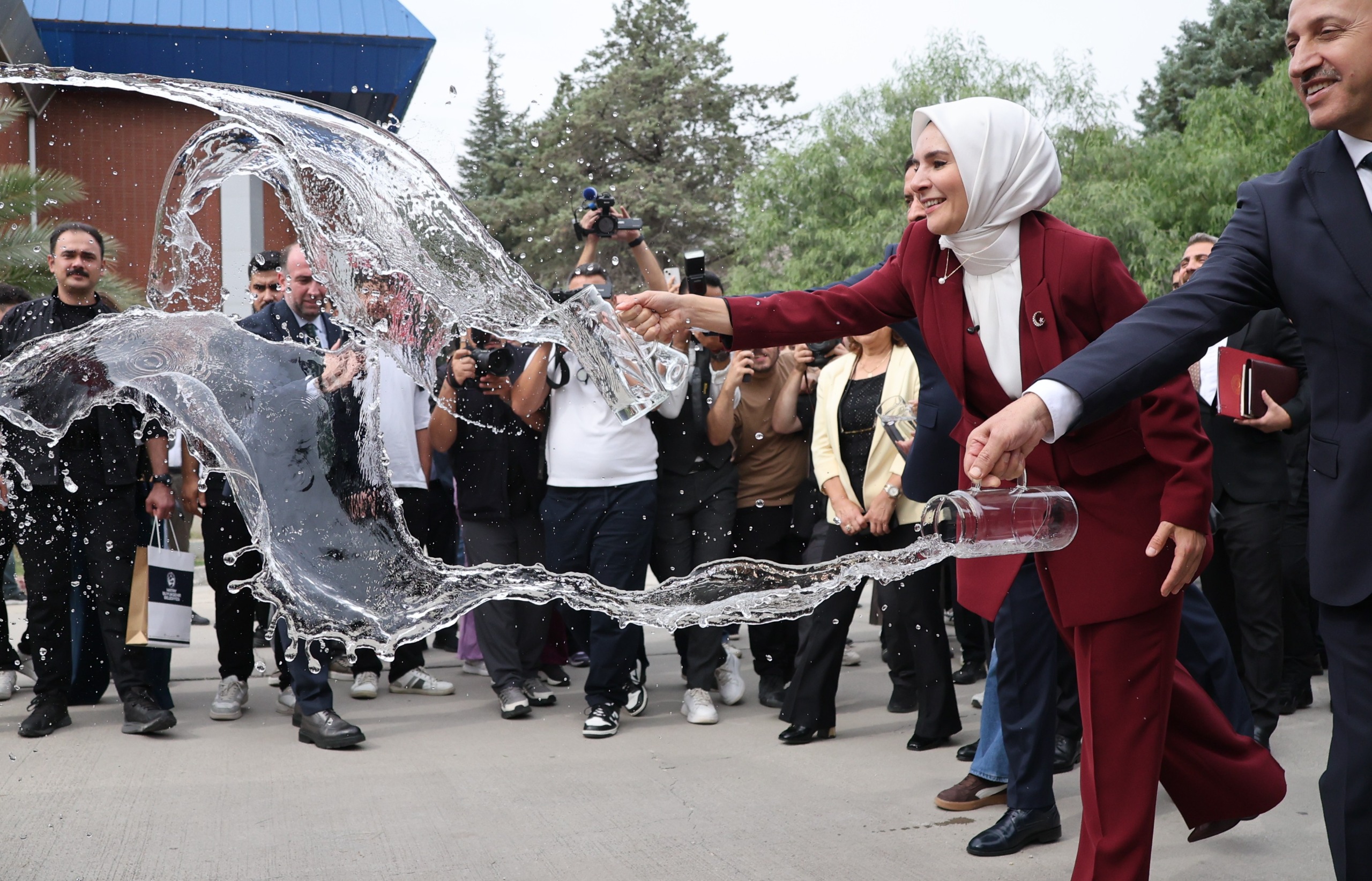 BAKAN MAHİNUR ÖZDEMİR HMKÜ AKADEMİK YIL AÇILIŞ TÖRENİNE KATILDI