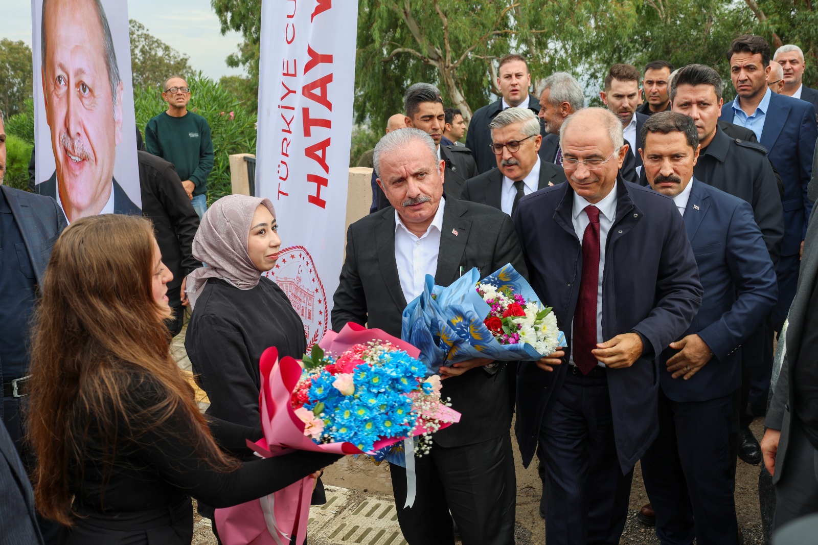 MEVLÂNA İDRİS KIZ ÖĞRENCİ YURDU KIRIKHAN’DA TÖRENLE HİZMETE AÇILDI