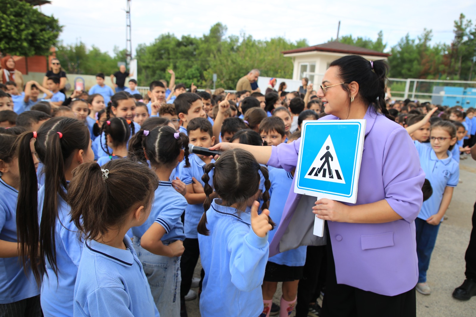 HBB, İSKENDERUN’DA ÇOCUKLARA TRAFİK EĞİTİMİ VERDİ