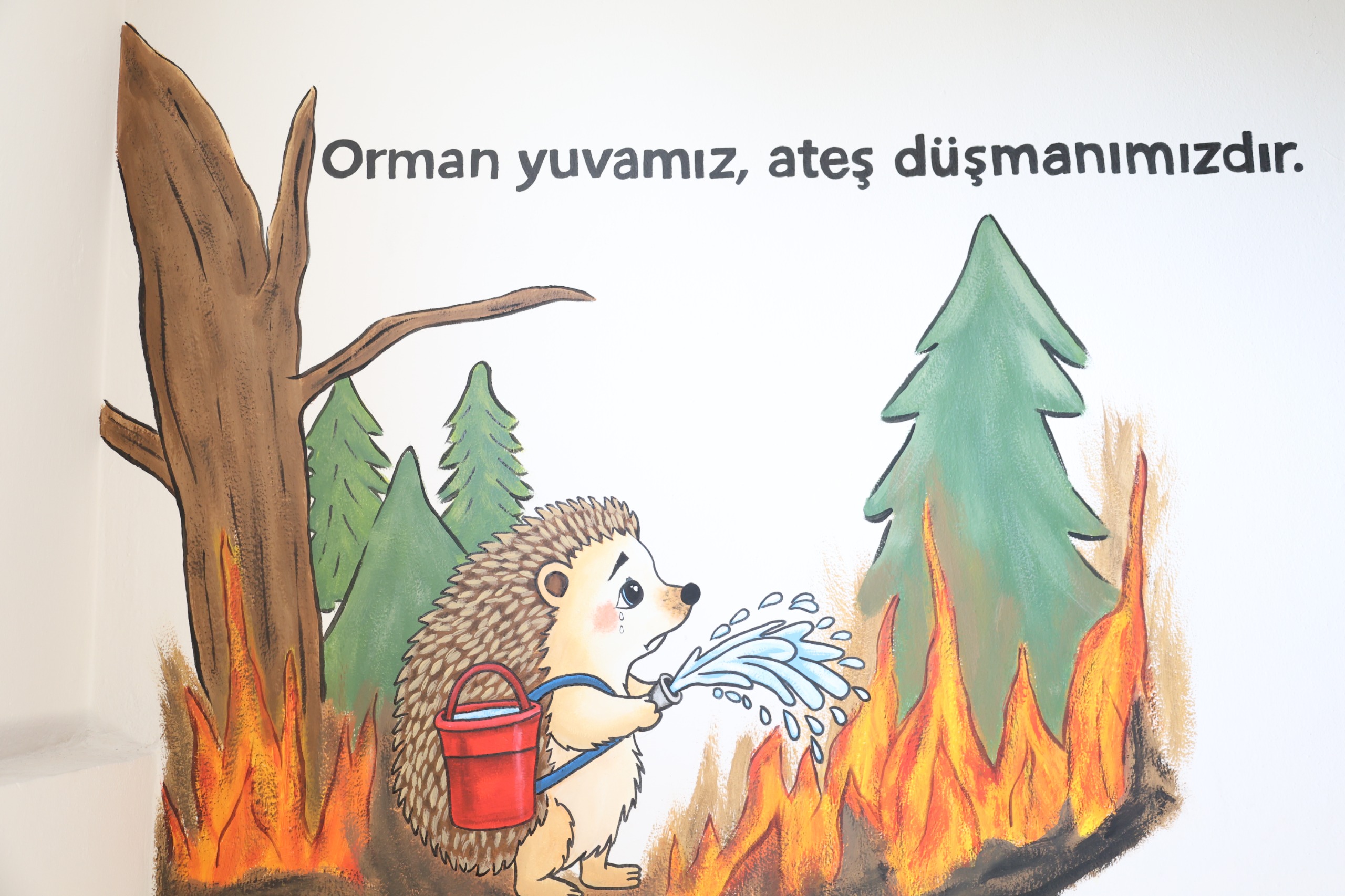 ÇOCUKLARA RENGARENK ÇİZİMLERLE ÇEVRE BİLİNCİ