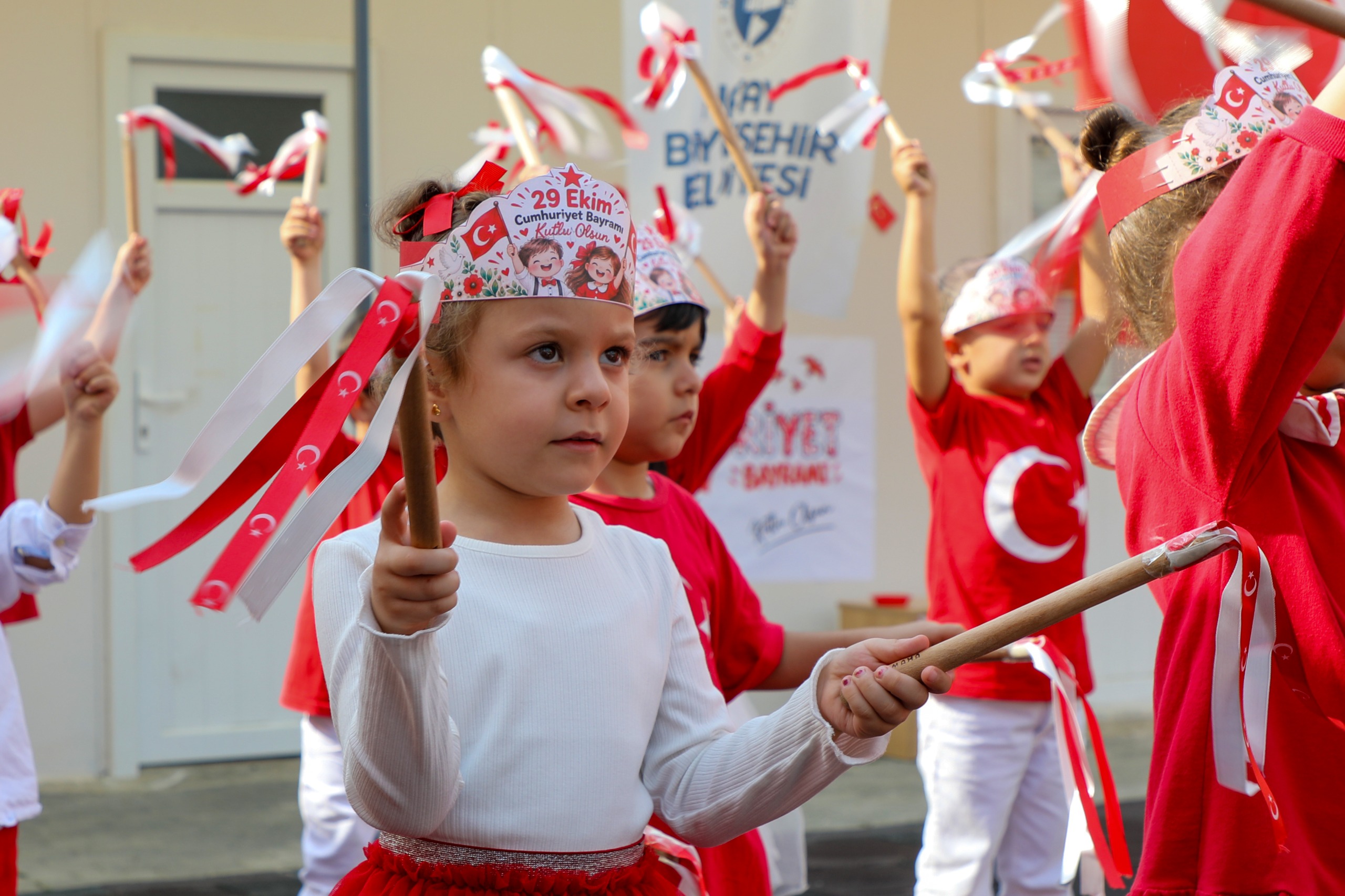 HBB KREŞLERİNDE CUMHURİYET BAYRAMI COŞKUYLA KUTLANDI